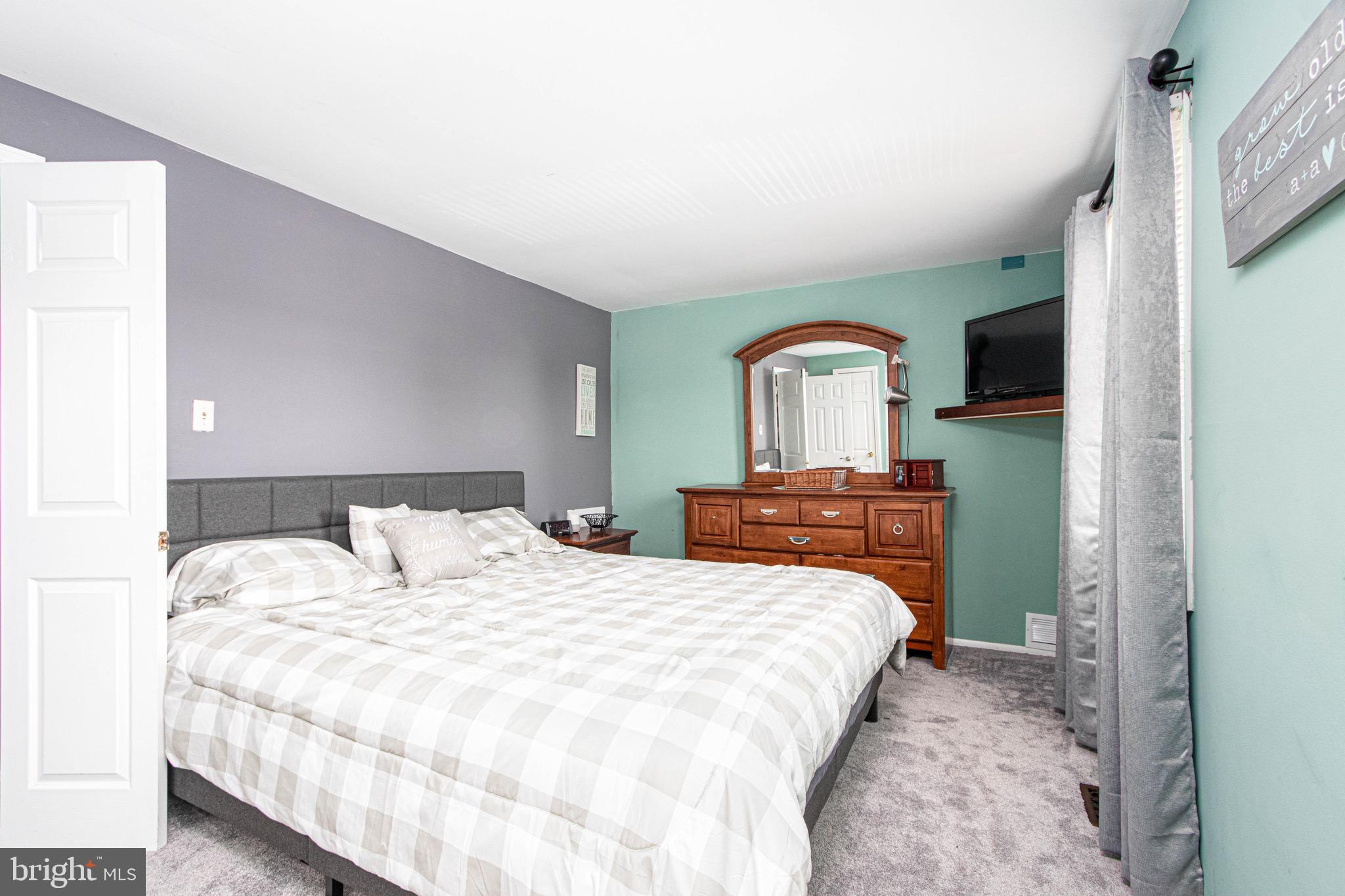 ROCK CREEK ESTATES - Residential