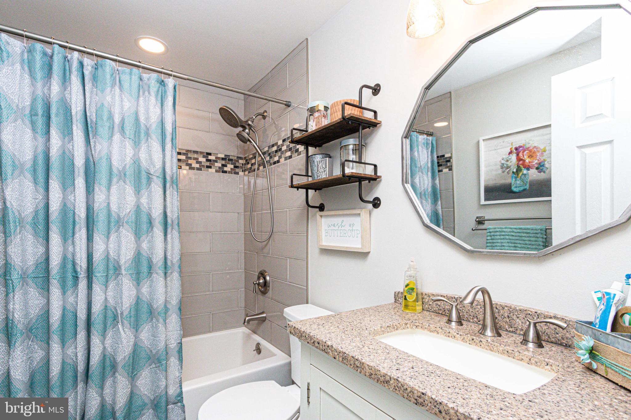 ROCK CREEK ESTATES - Residential