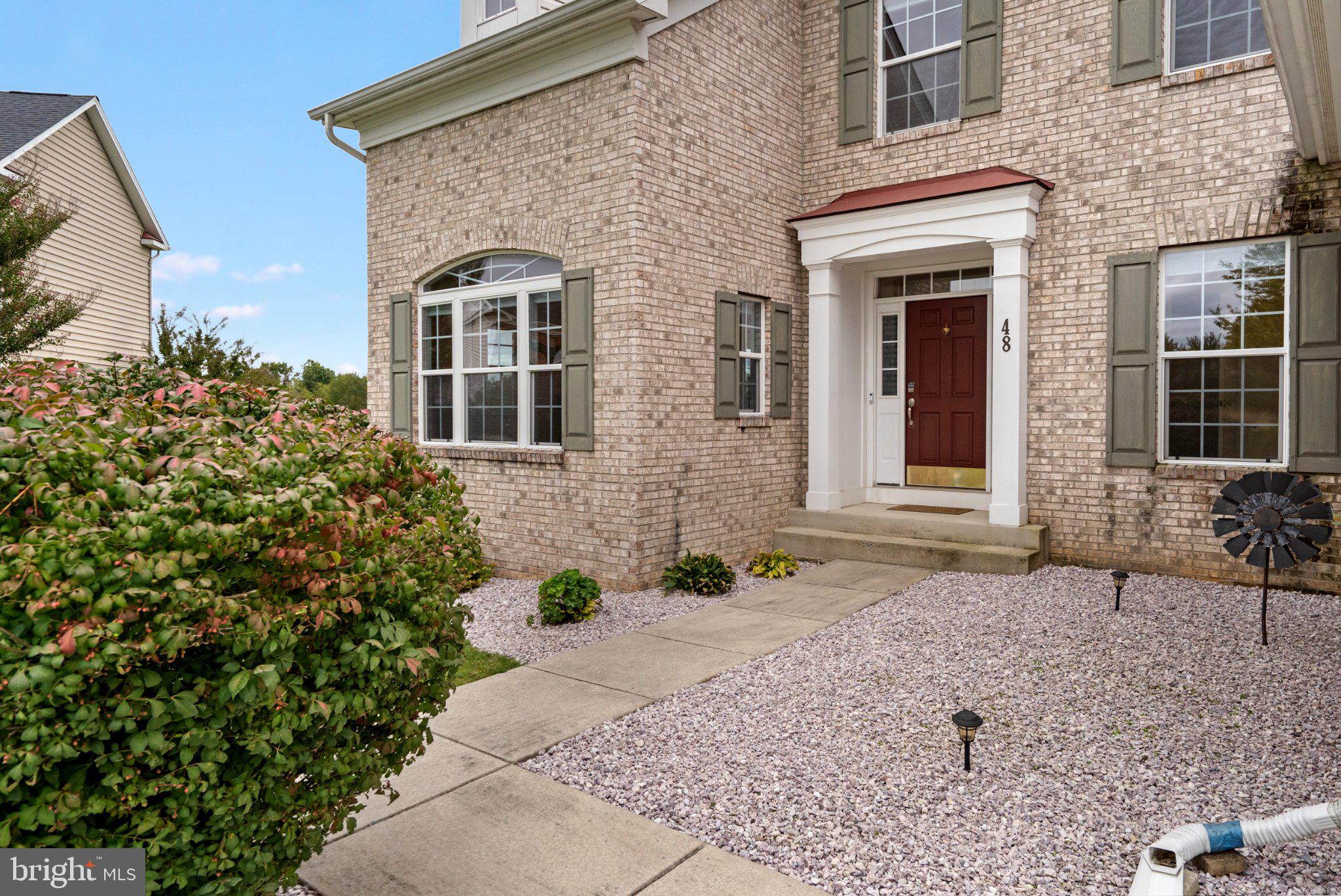 48 FIELD CREST COURT