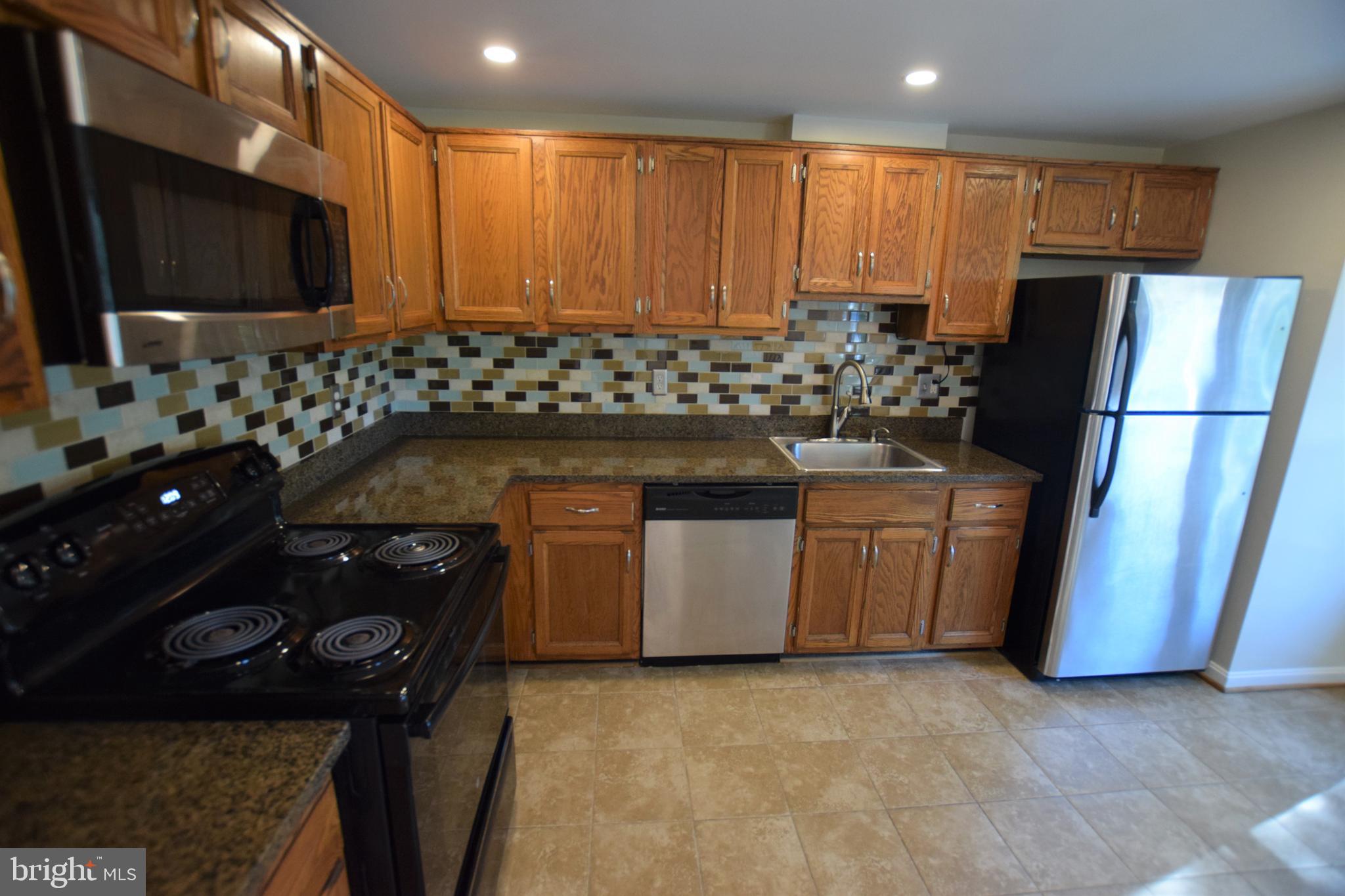 AMBERLEIGH - Residential Lease