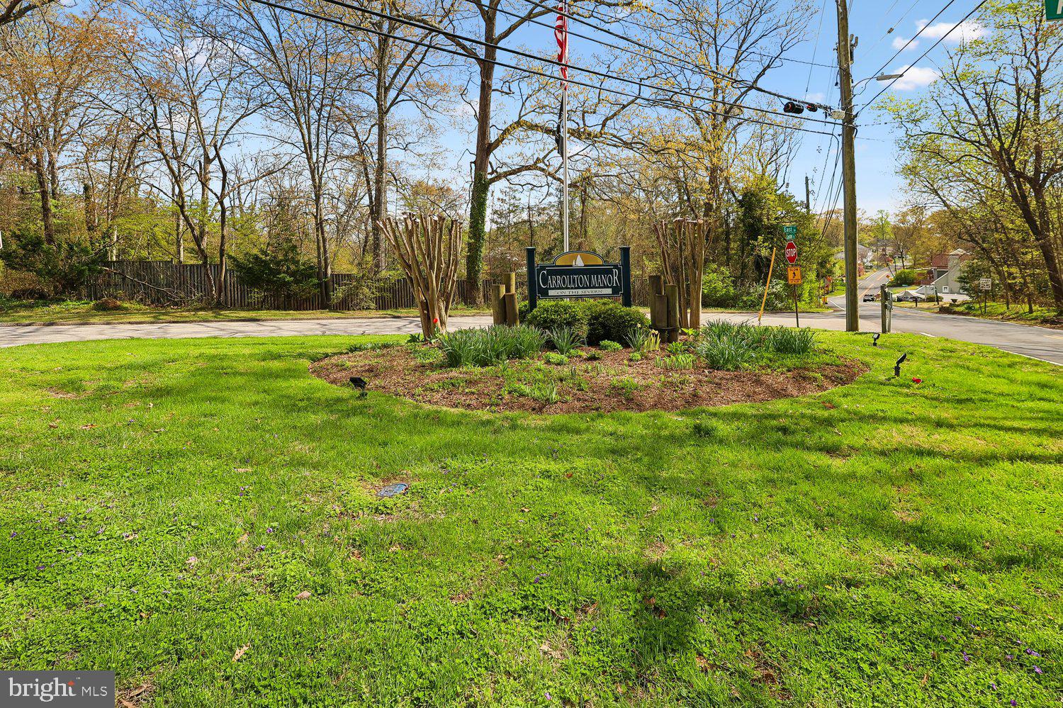 CARROLLTON MANOR - Residential