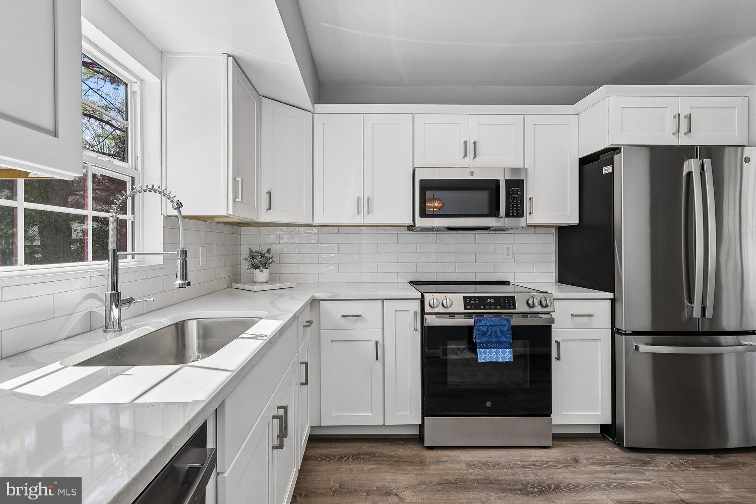 CARROLLTON MANOR - Residential