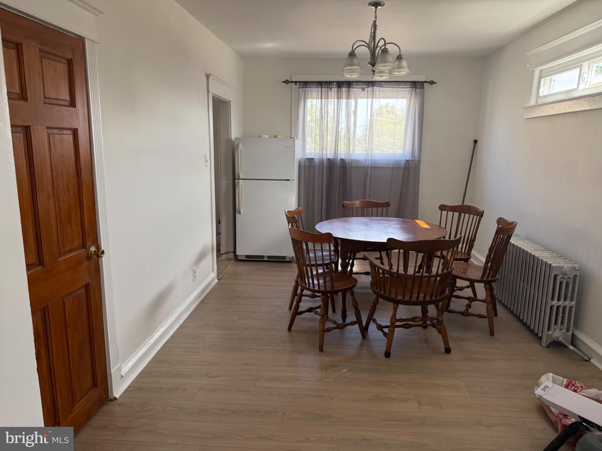 261 LONG LANE