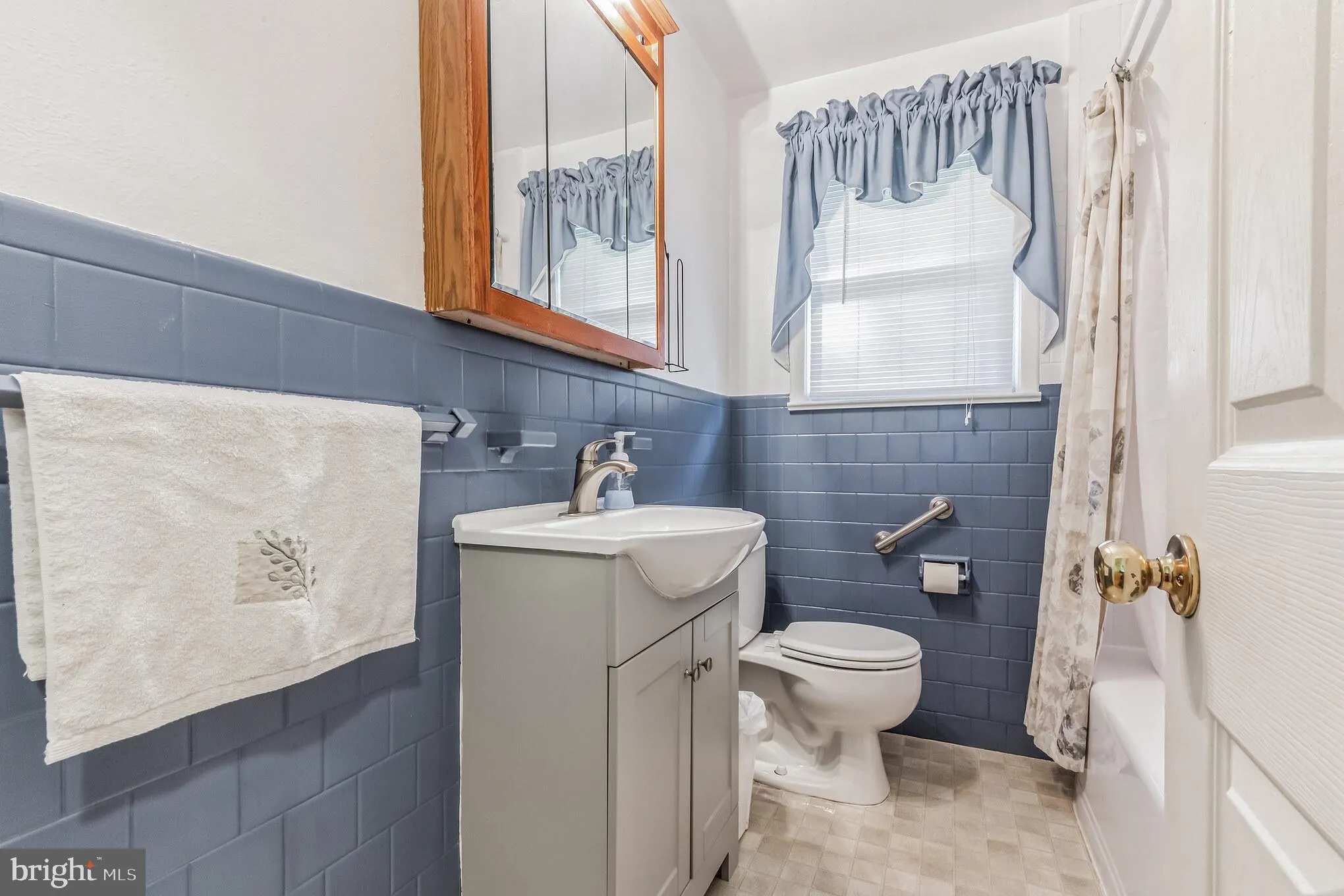 Vineland, New Jersey 08360, United States, 3 Bedrooms Bedrooms, ,1 BathroomBathrooms,Residential,Pending,76979