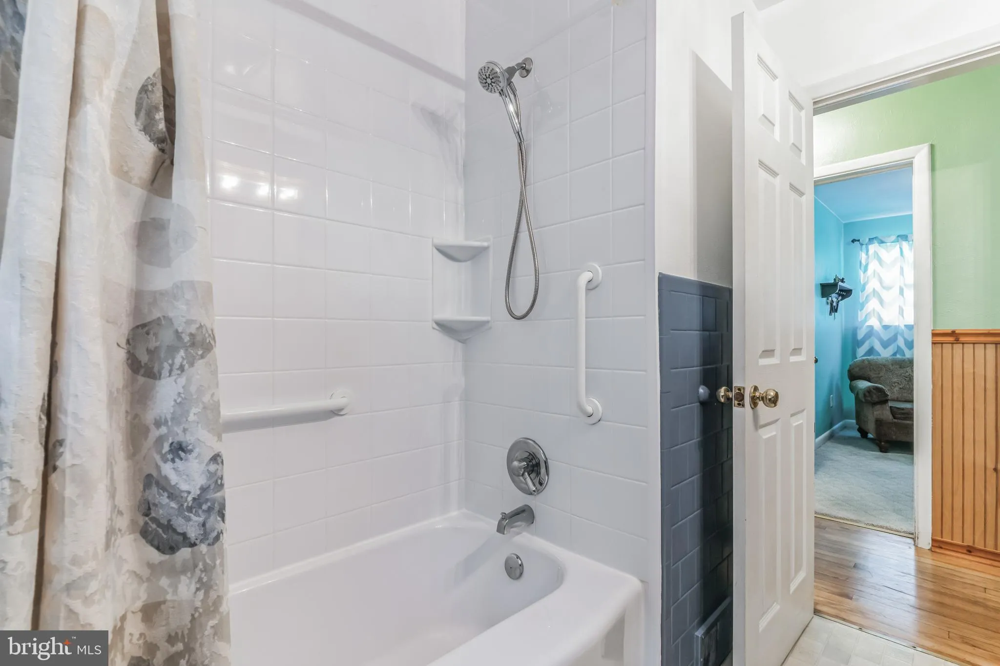 Vineland, New Jersey 08360, United States, 3 Bedrooms Bedrooms, ,1 BathroomBathrooms,Residential,Pending,76979