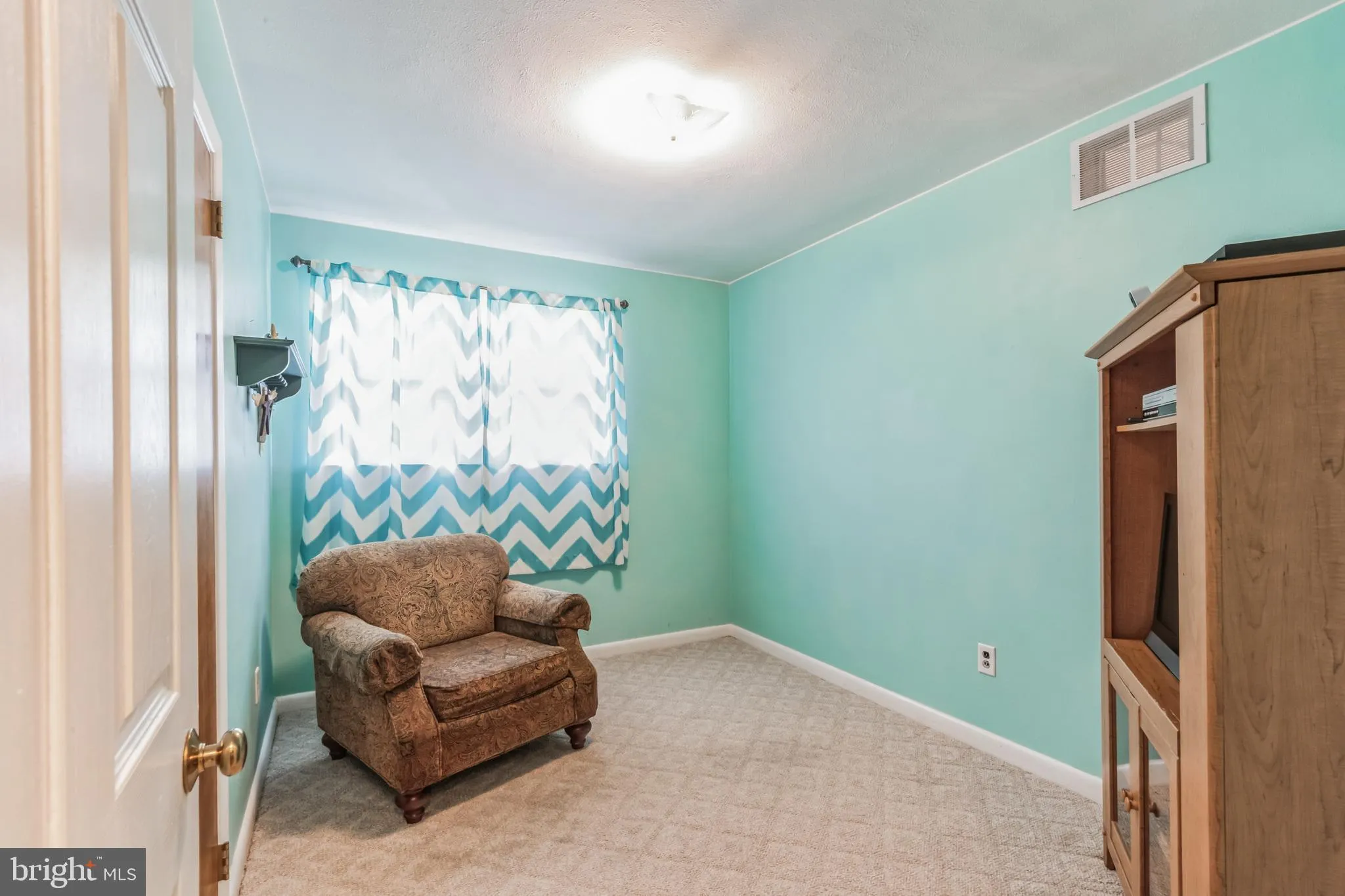 Vineland, New Jersey 08360, United States, 3 Bedrooms Bedrooms, ,1 BathroomBathrooms,Residential,Pending,76979