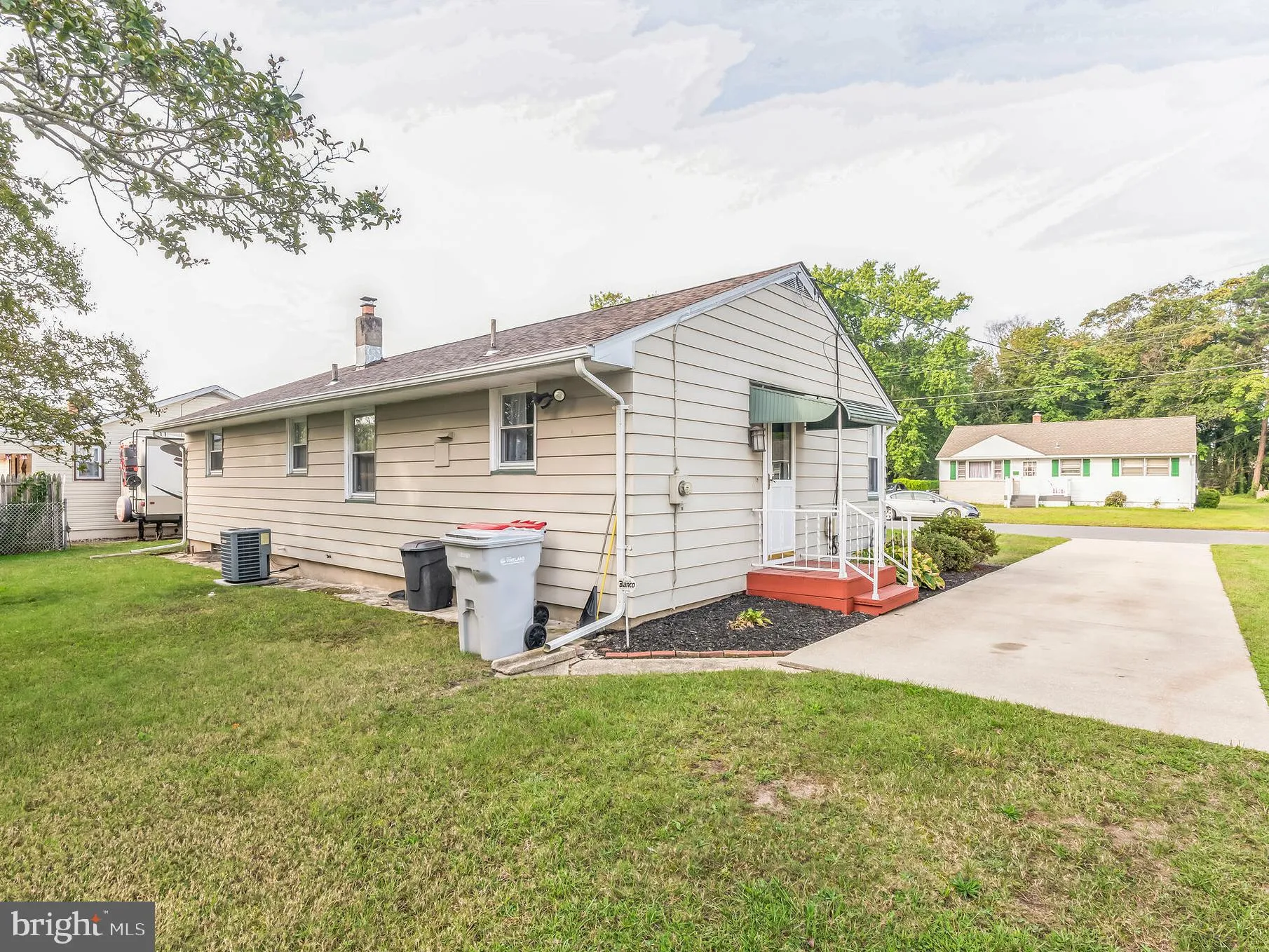 Vineland, New Jersey 08360, United States, 3 Bedrooms Bedrooms, ,1 BathroomBathrooms,Residential,Pending,76979