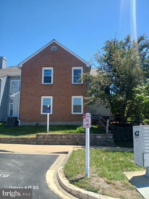 DEVON HILLS - Residential