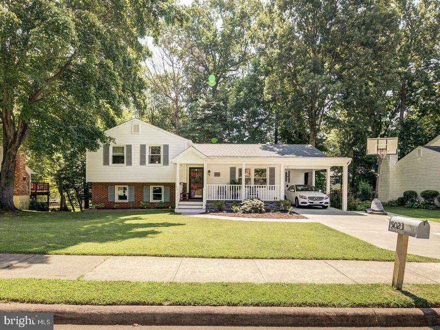 Immaculate and well-maintained home in sought-after Bradfield community. 3 BR & 3 full bath. Move-in condition.  No Pets, No Smoking
Owner is Realtor