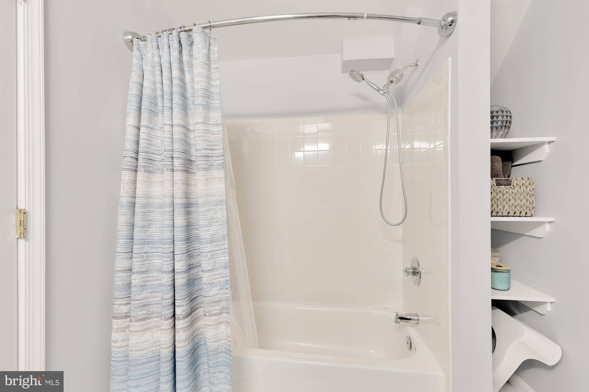 ROSEMARY HILLS - Residential