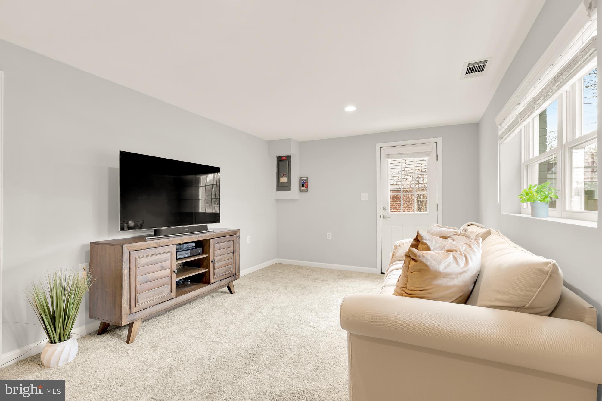 ROSEMARY HILLS - Residential