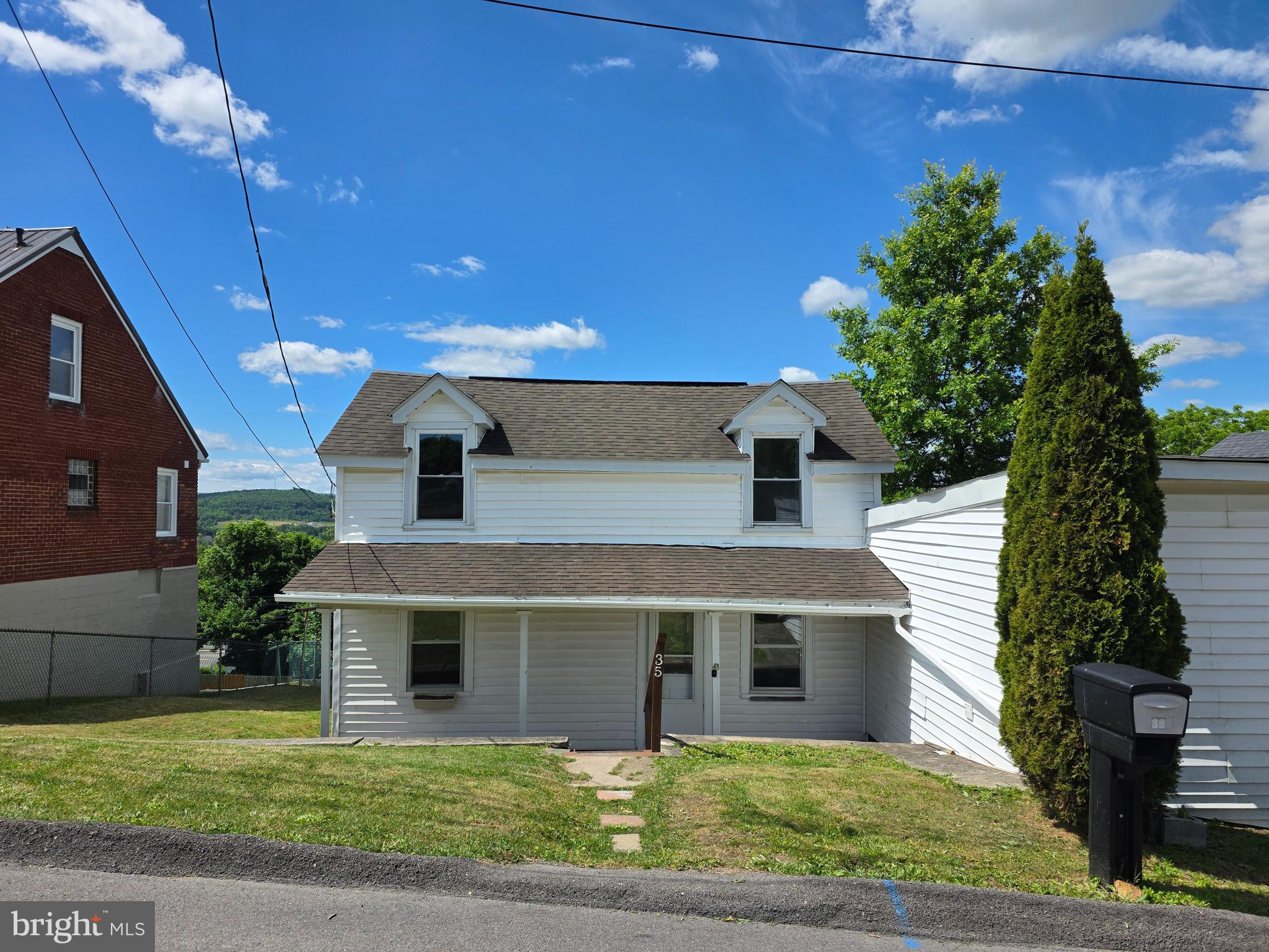 35 MOUNT PLEASANT STREET