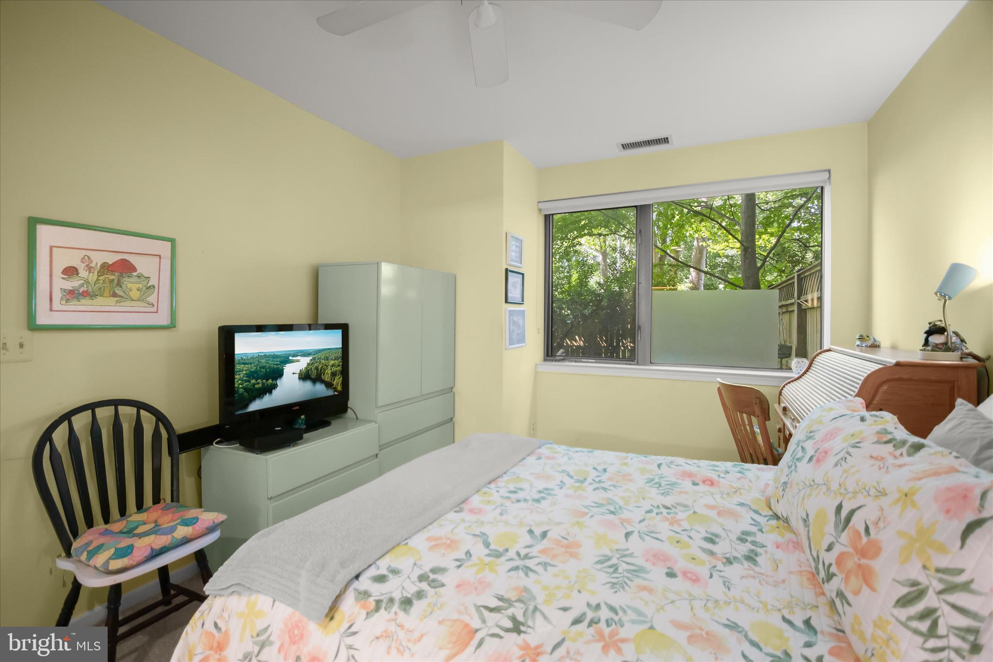 WHITLEY PARK CONDOMINIUM - Residential