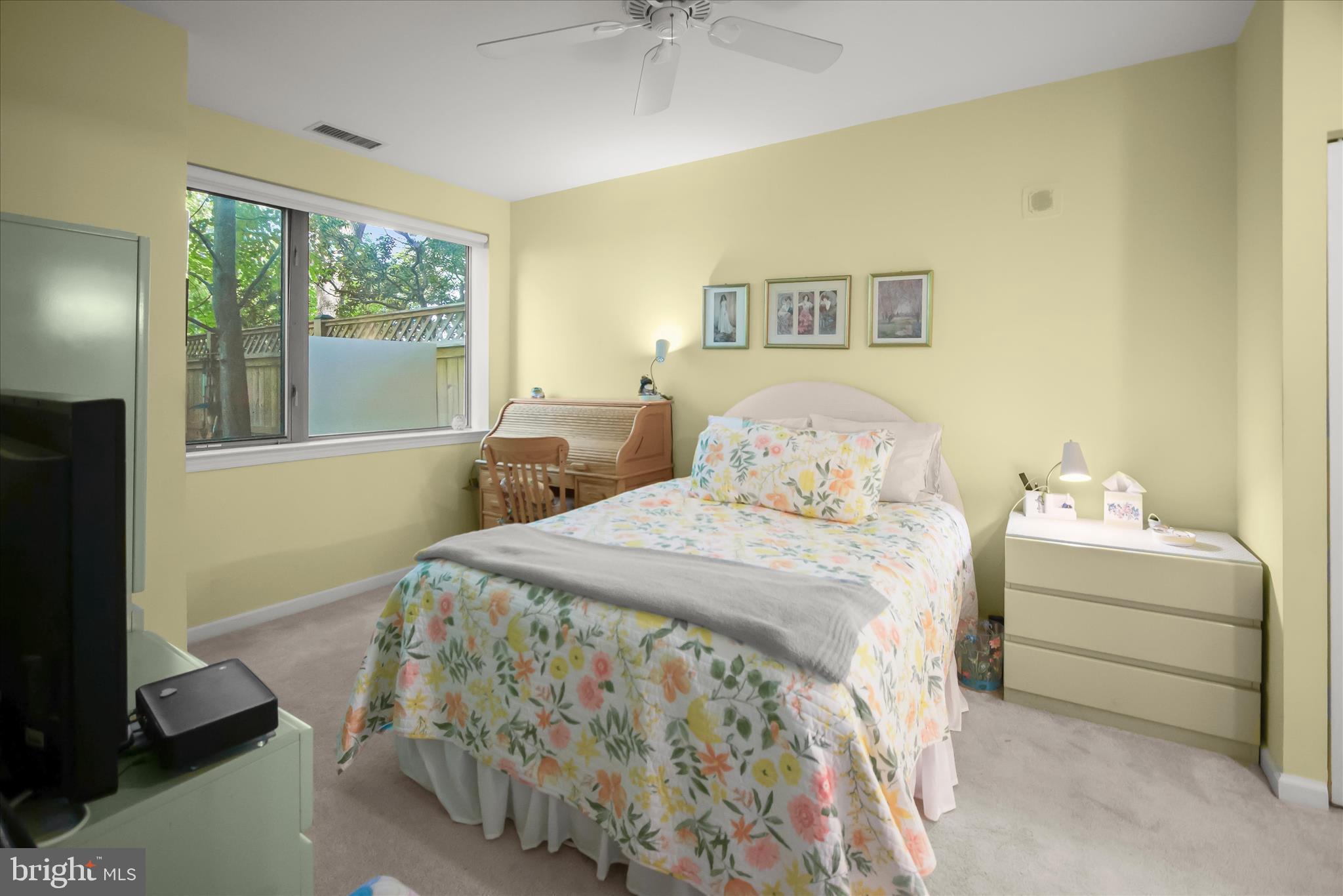WHITLEY PARK CONDOMINIUM - Residential