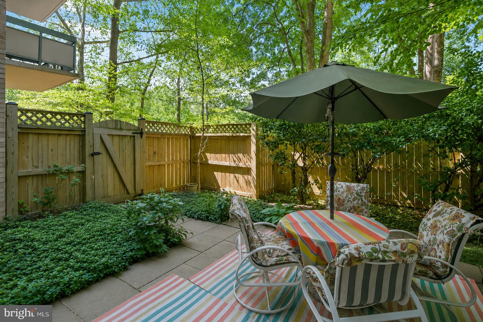 WHITLEY PARK CONDOMINIUM - Residential
