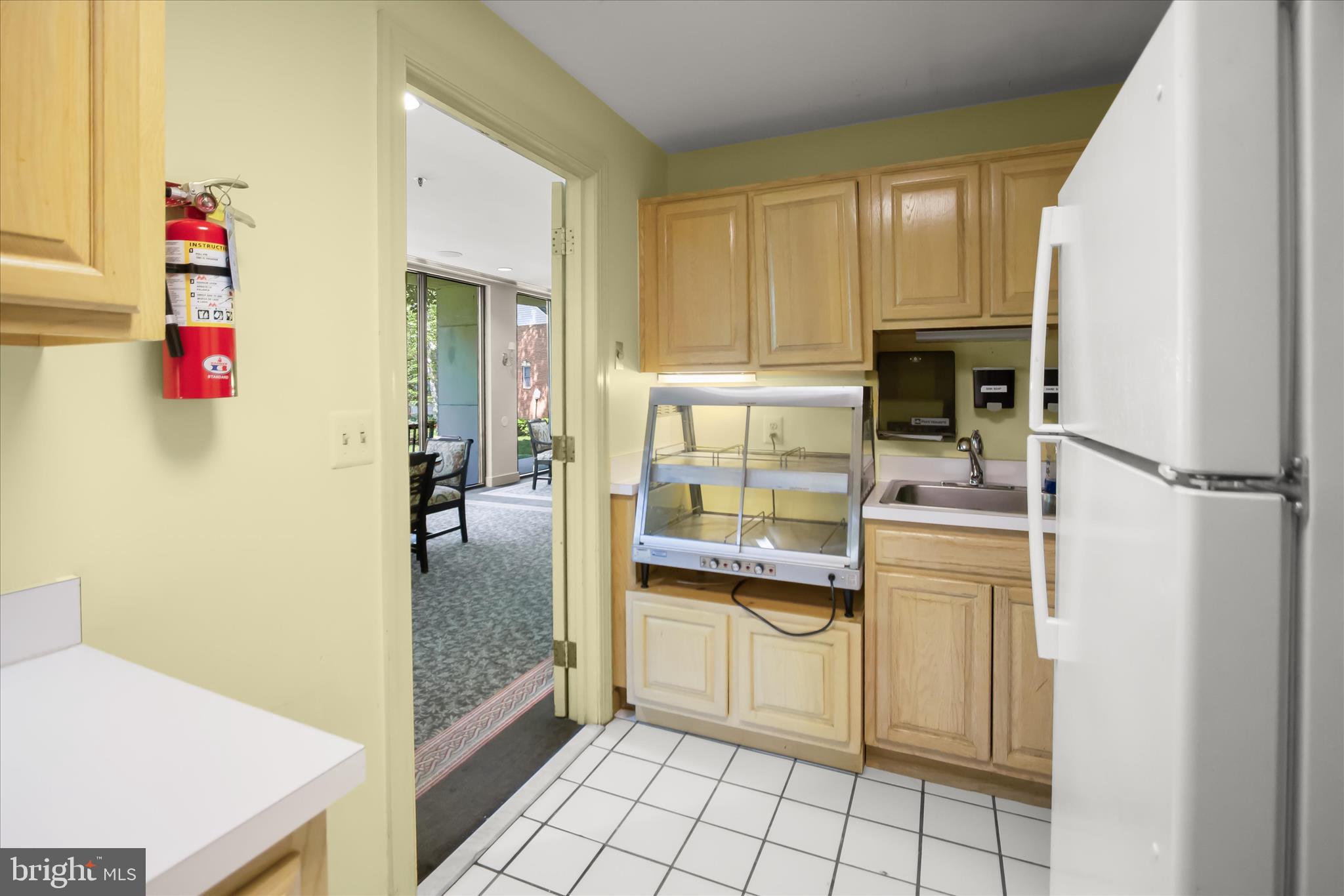 WHITLEY PARK CONDOMINIUM - Residential