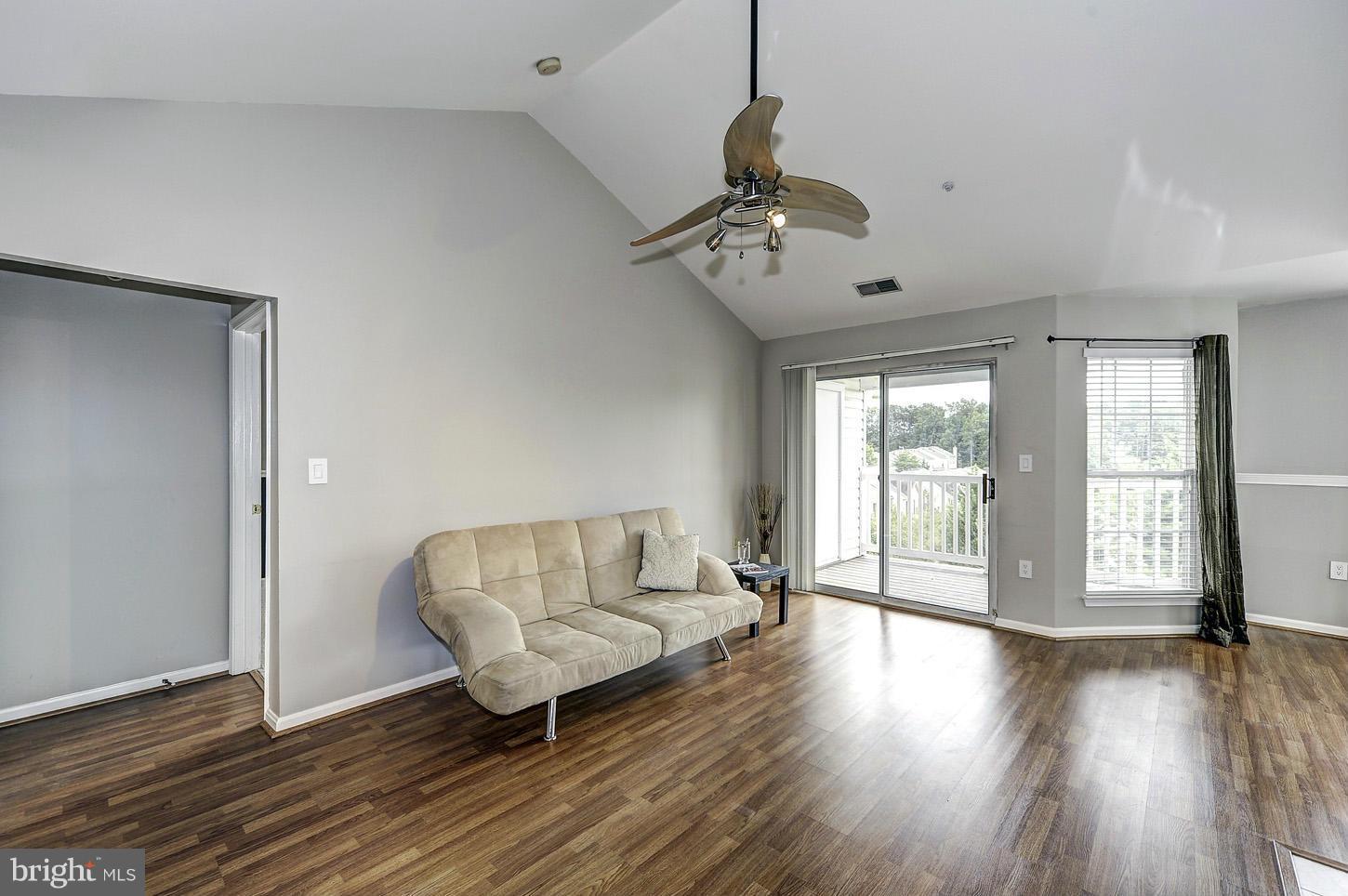 RUSSETT - Residential