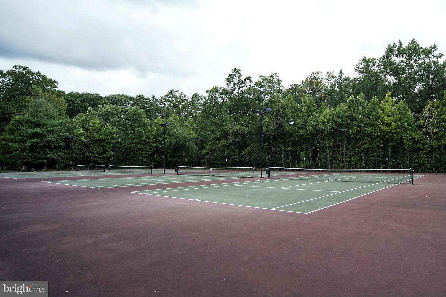 RUSSETT - Residential