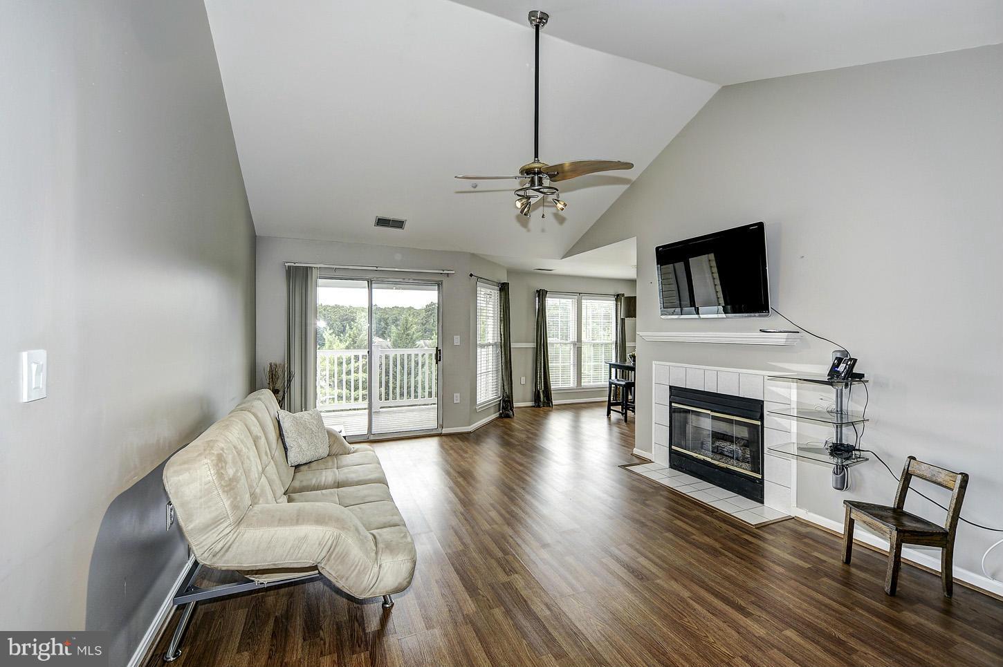 RUSSETT - Residential