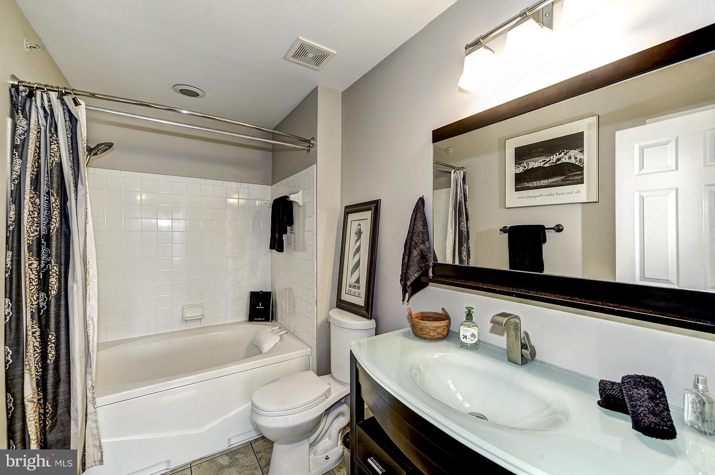 RUSSETT - Residential