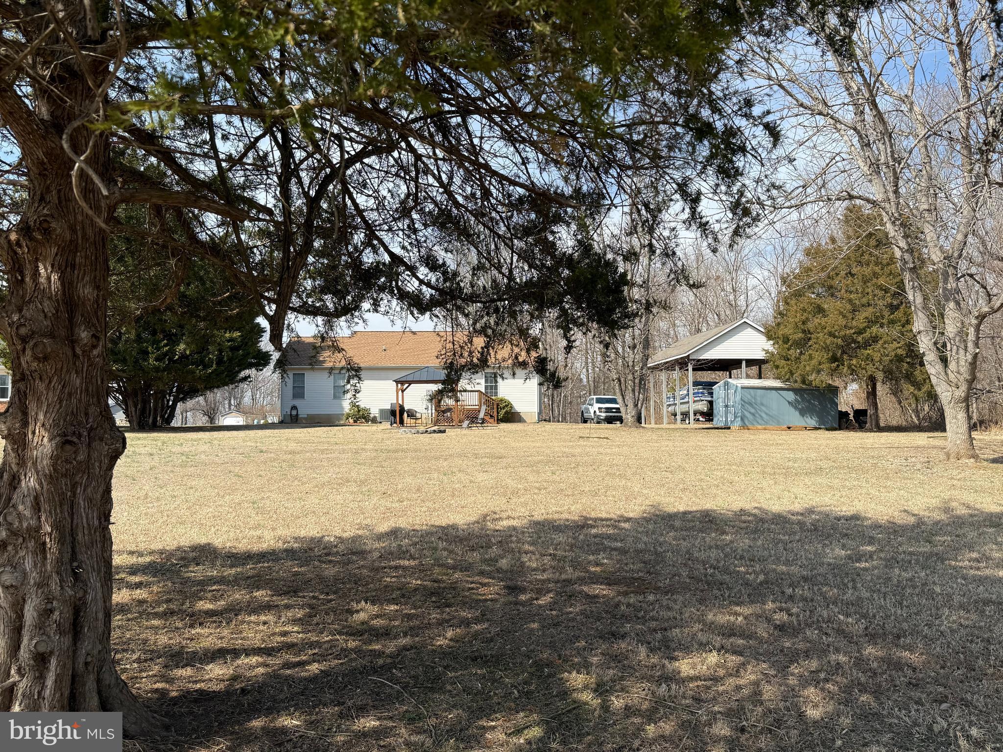 COUNTRYSIDE ON LAKE ANNA - Residential