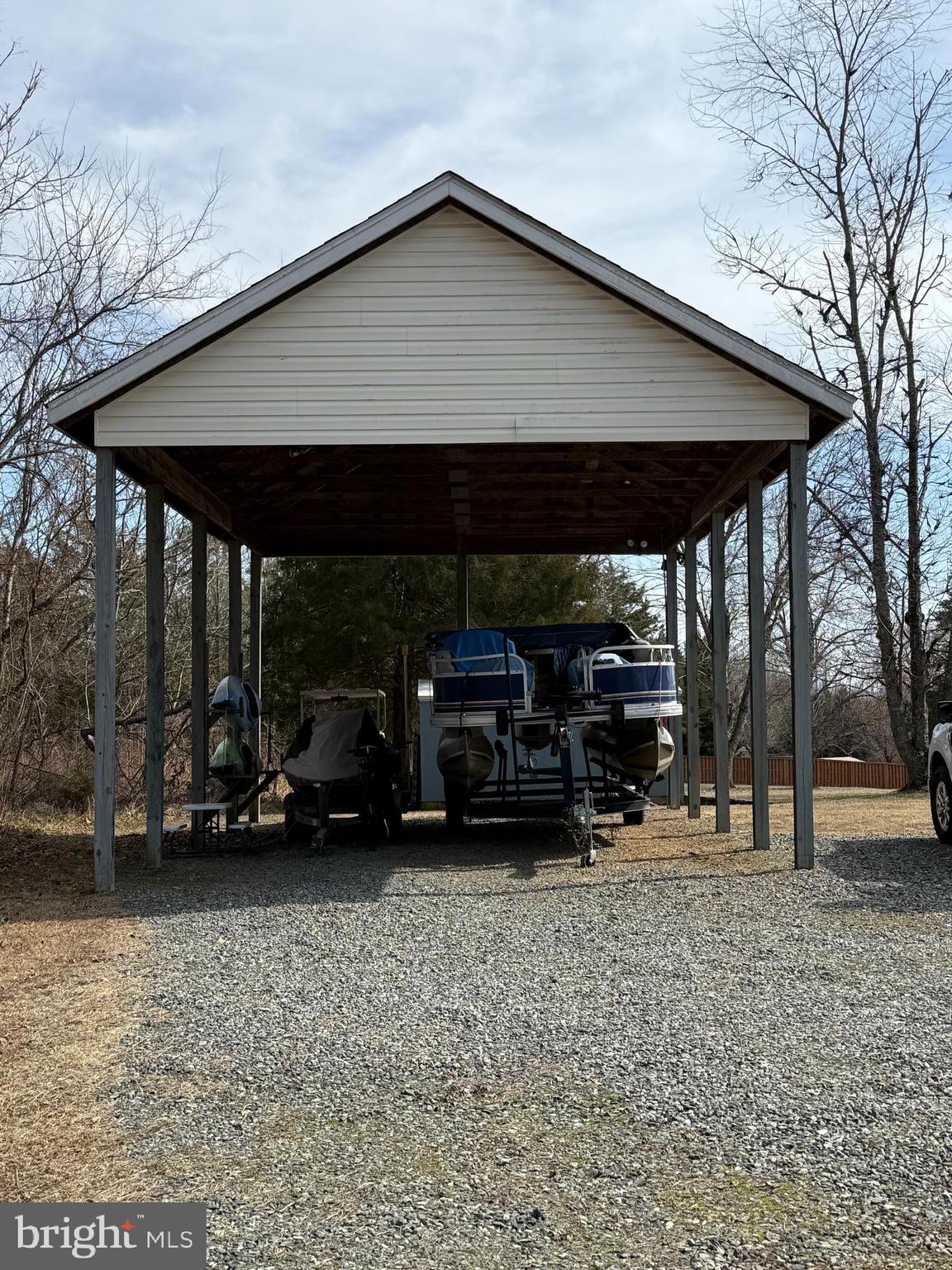 COUNTRYSIDE ON LAKE ANNA - Residential