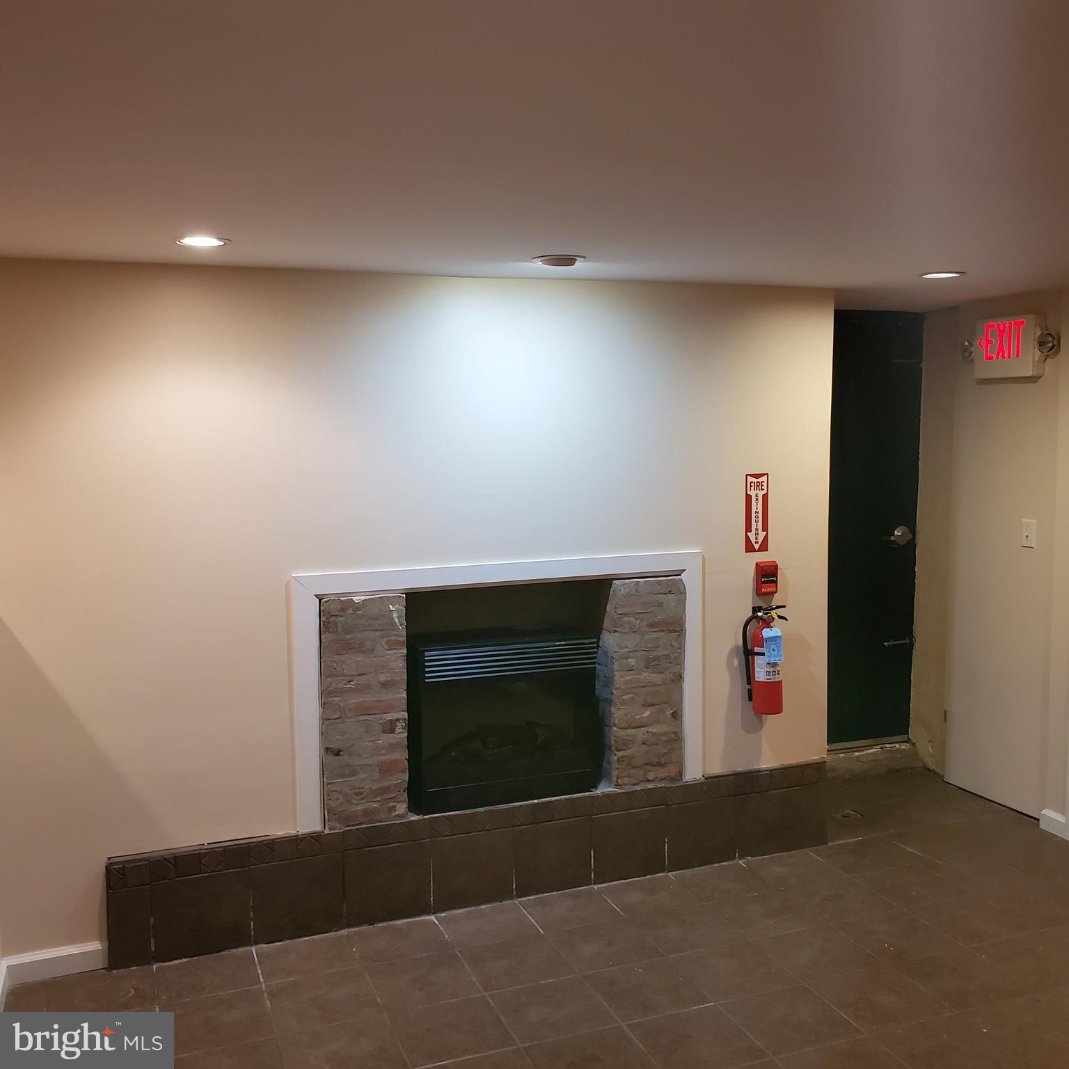 HADDINGTON - Commercial Lease