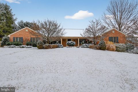 1165 WYNDSONG DRIVE YORK PA 17403