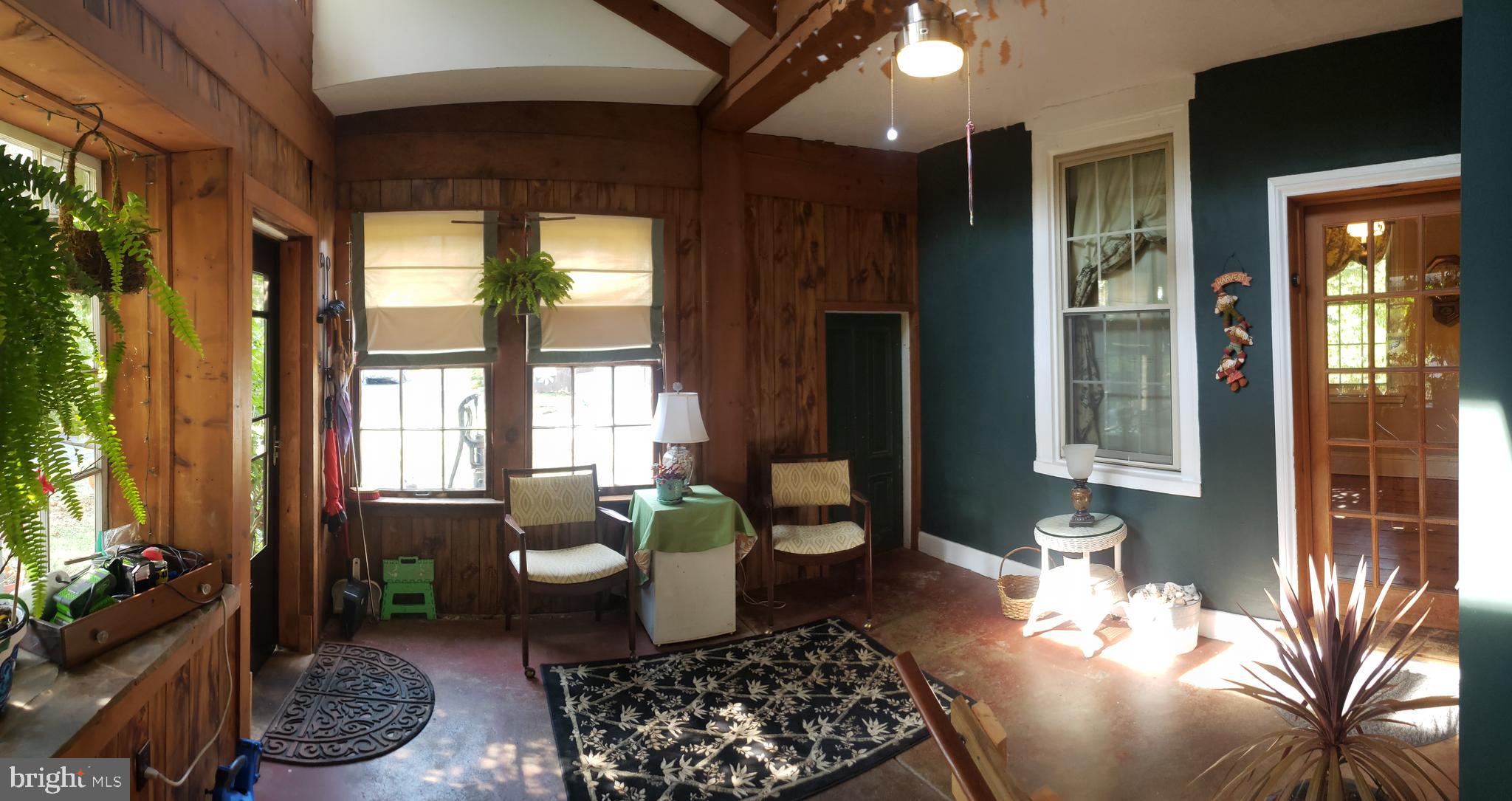 APPLEBACHSVILLE - Residential