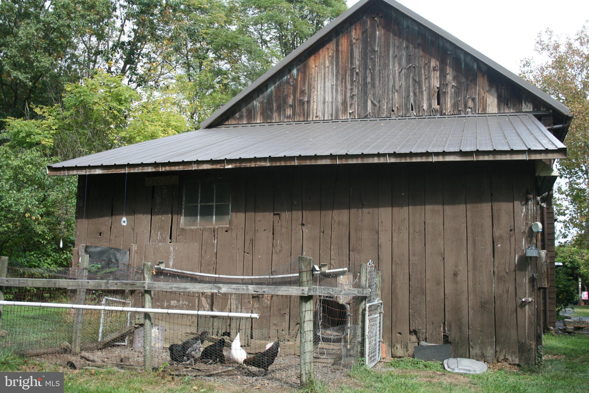 APPLEBACHSVILLE - Residential