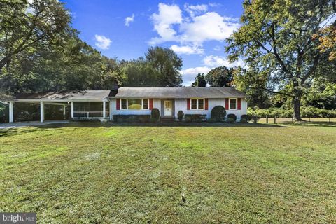 213 CYPRESS CREEK ROAD SEVERNA PARK MD 21146