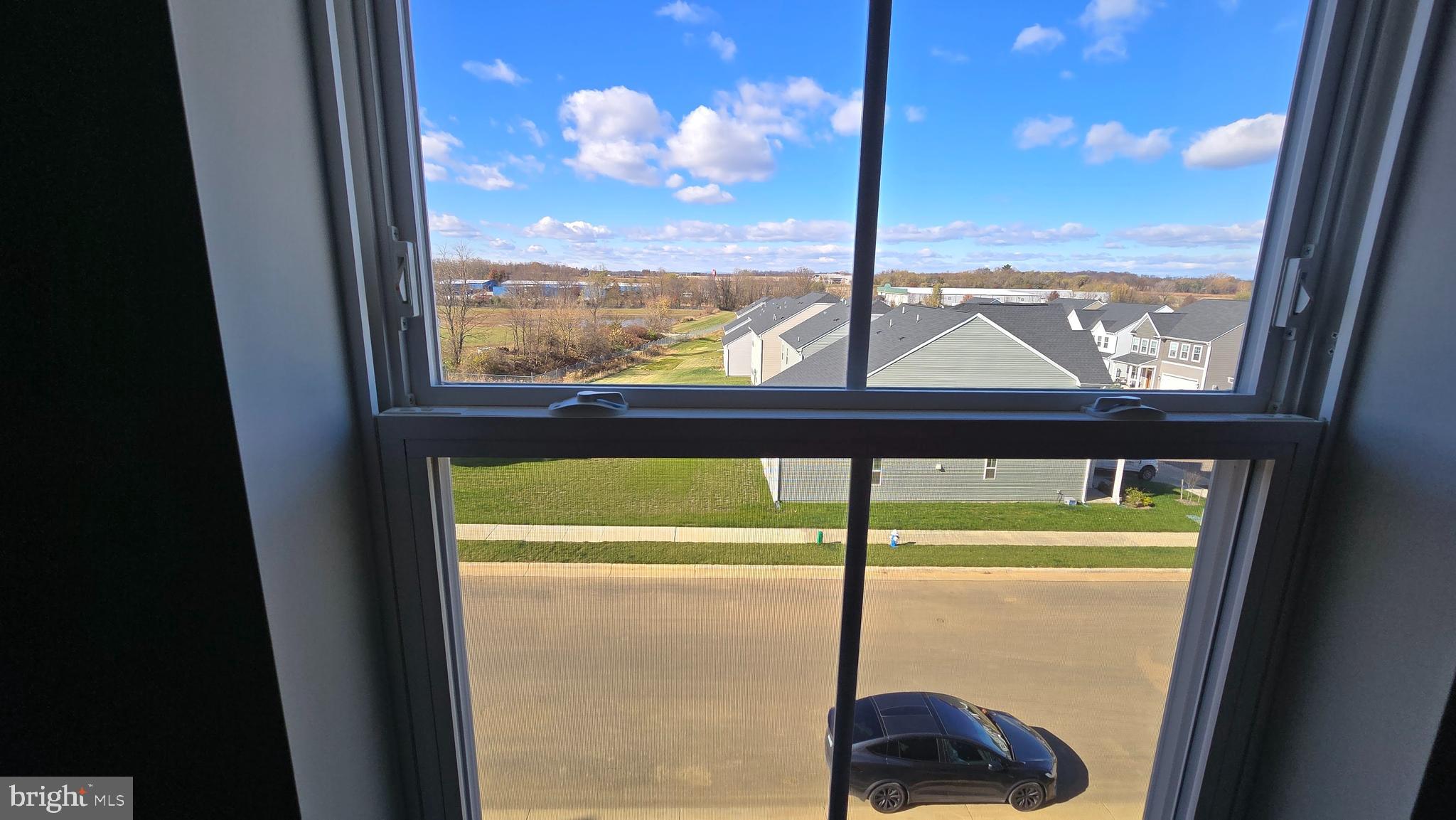 RED CLOVER MEADOWS - Residential Lease