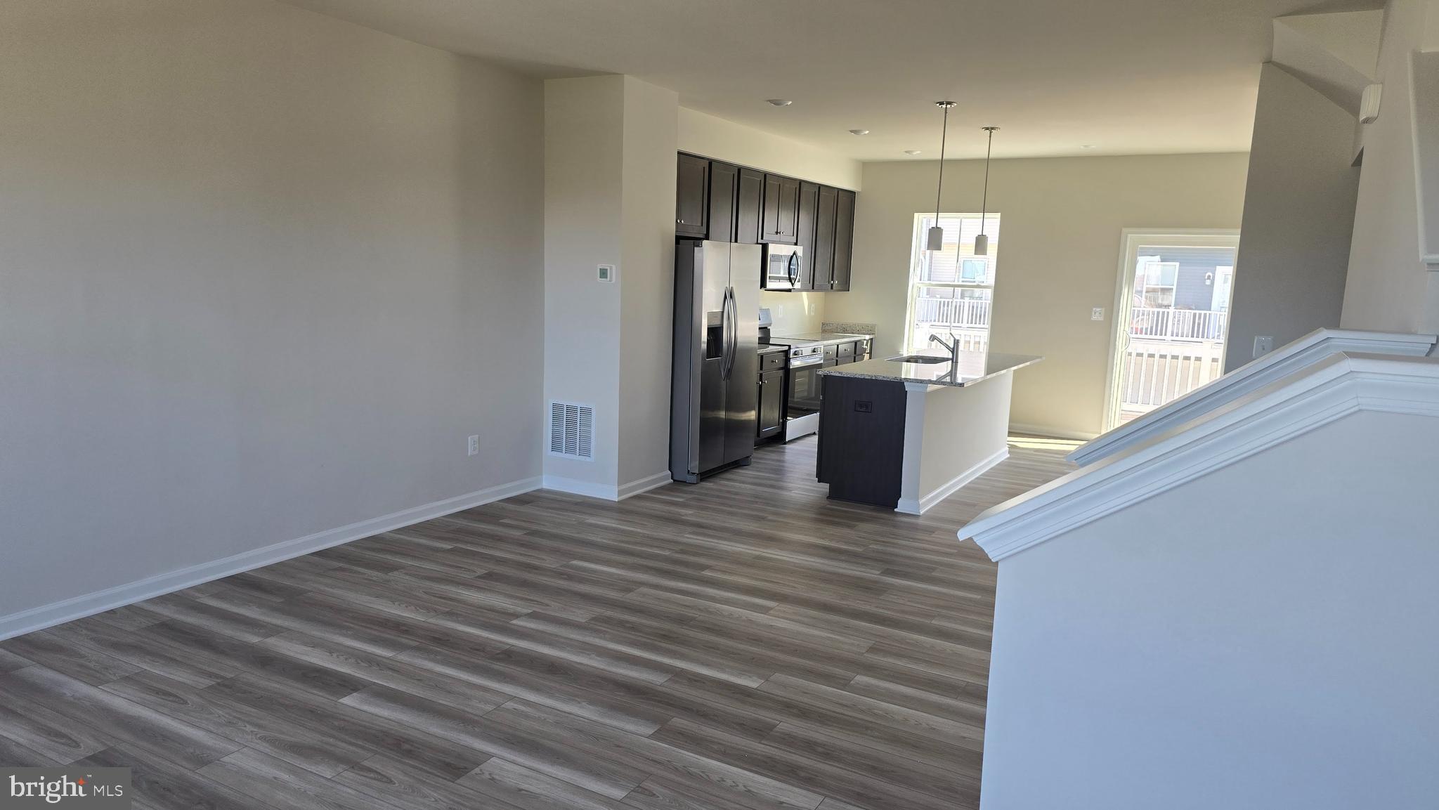 RED CLOVER MEADOWS - Residential Lease