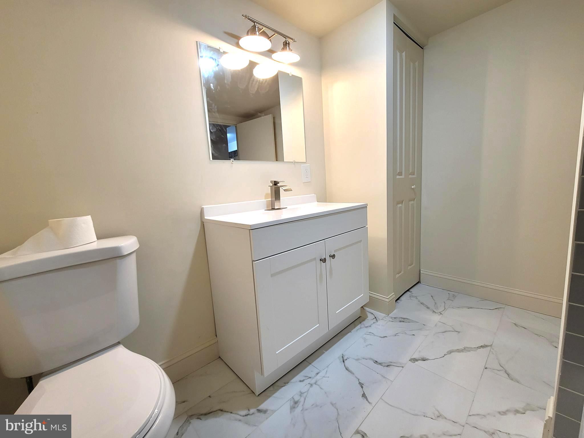 HYDE PARK - Residential