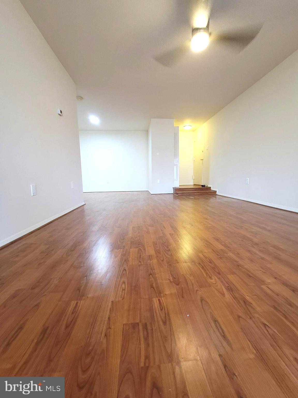 HYDE PARK - Residential