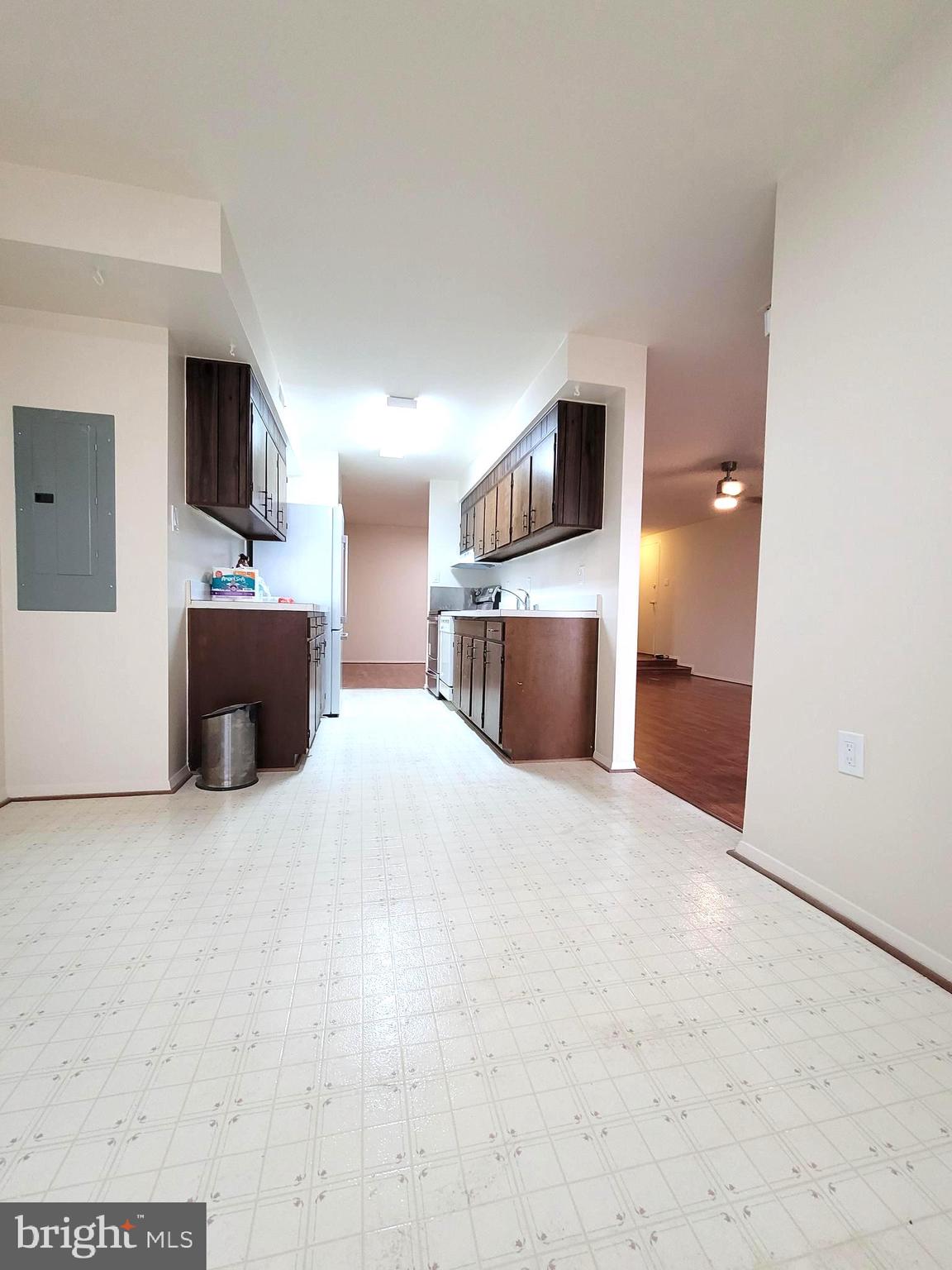 HYDE PARK - Residential