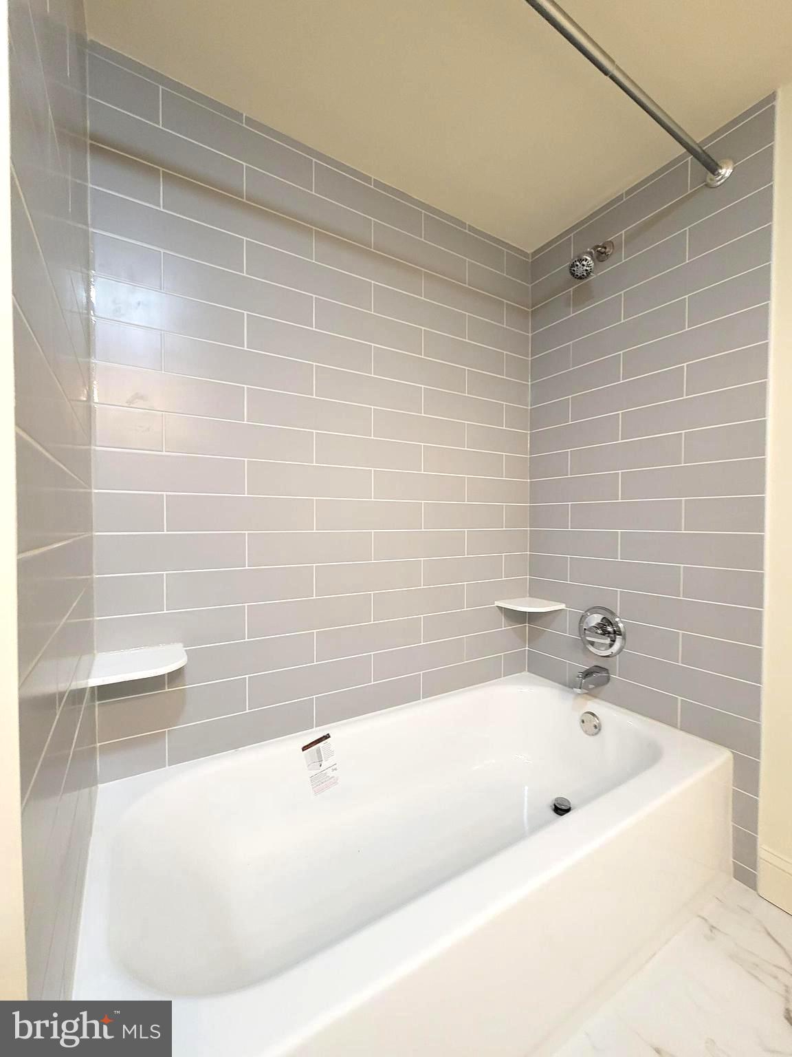 HYDE PARK - Residential