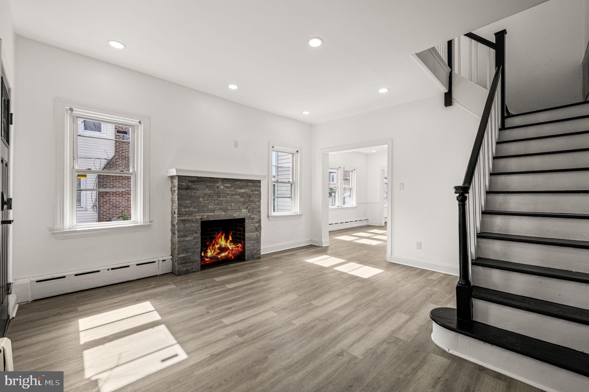 SHARON HILL - Residential