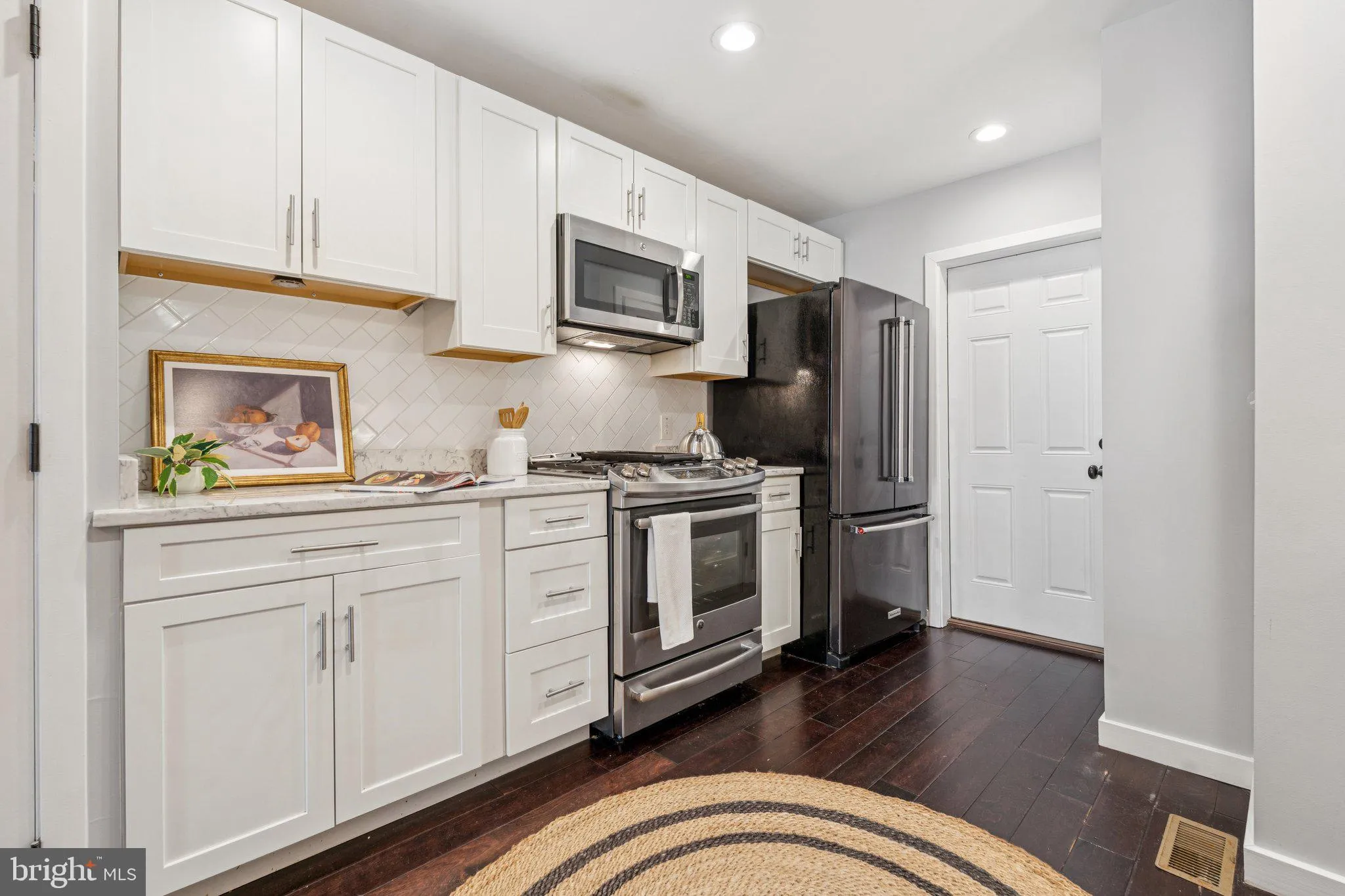 Baltimore, Maryland 21230, United States, 2 Bedrooms Bedrooms, ,3 BathroomsBathrooms,Residential,Pending,198996