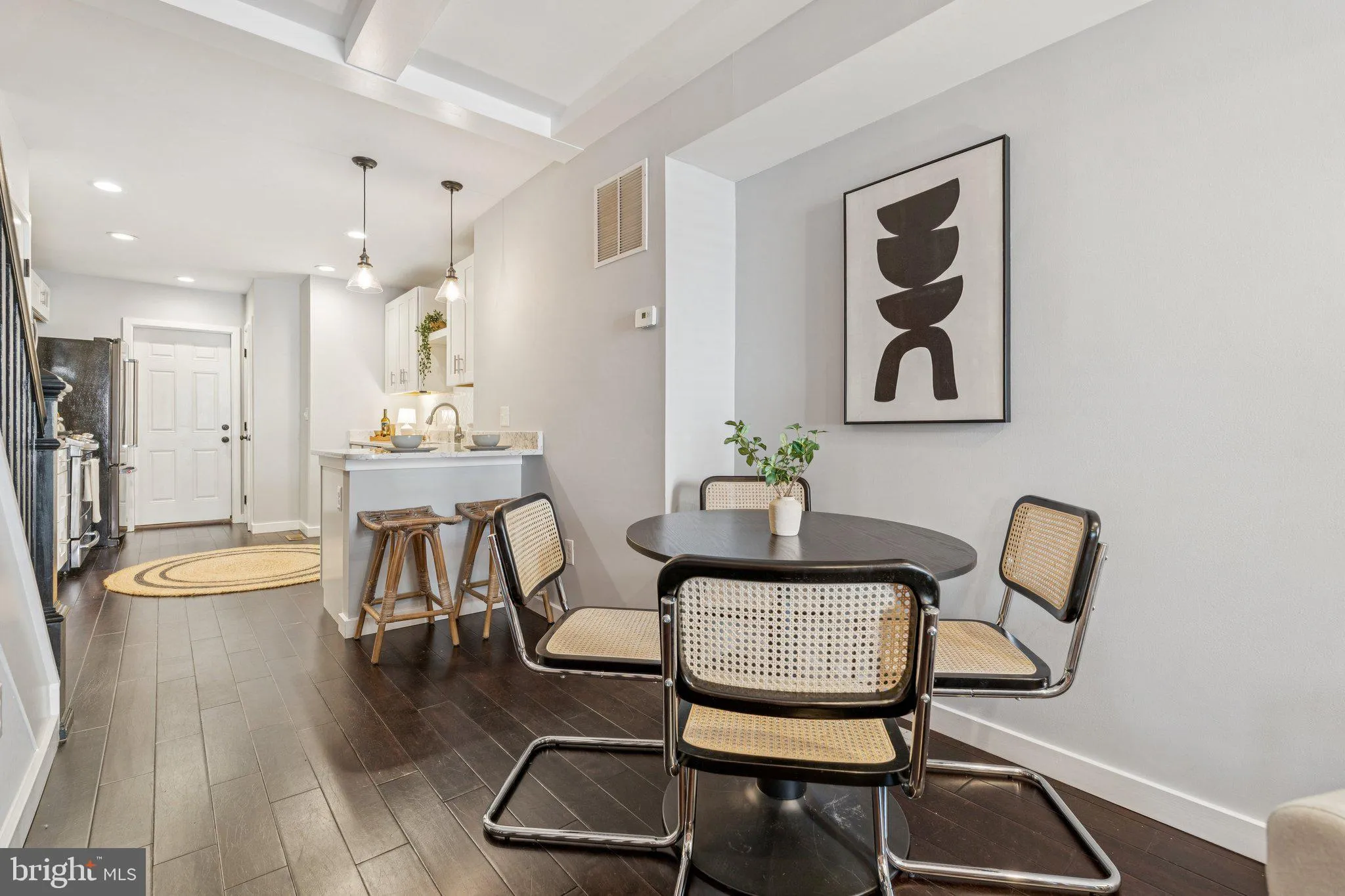 Baltimore, Maryland 21230, United States, 2 Bedrooms Bedrooms, ,3 BathroomsBathrooms,Residential,Pending,198996