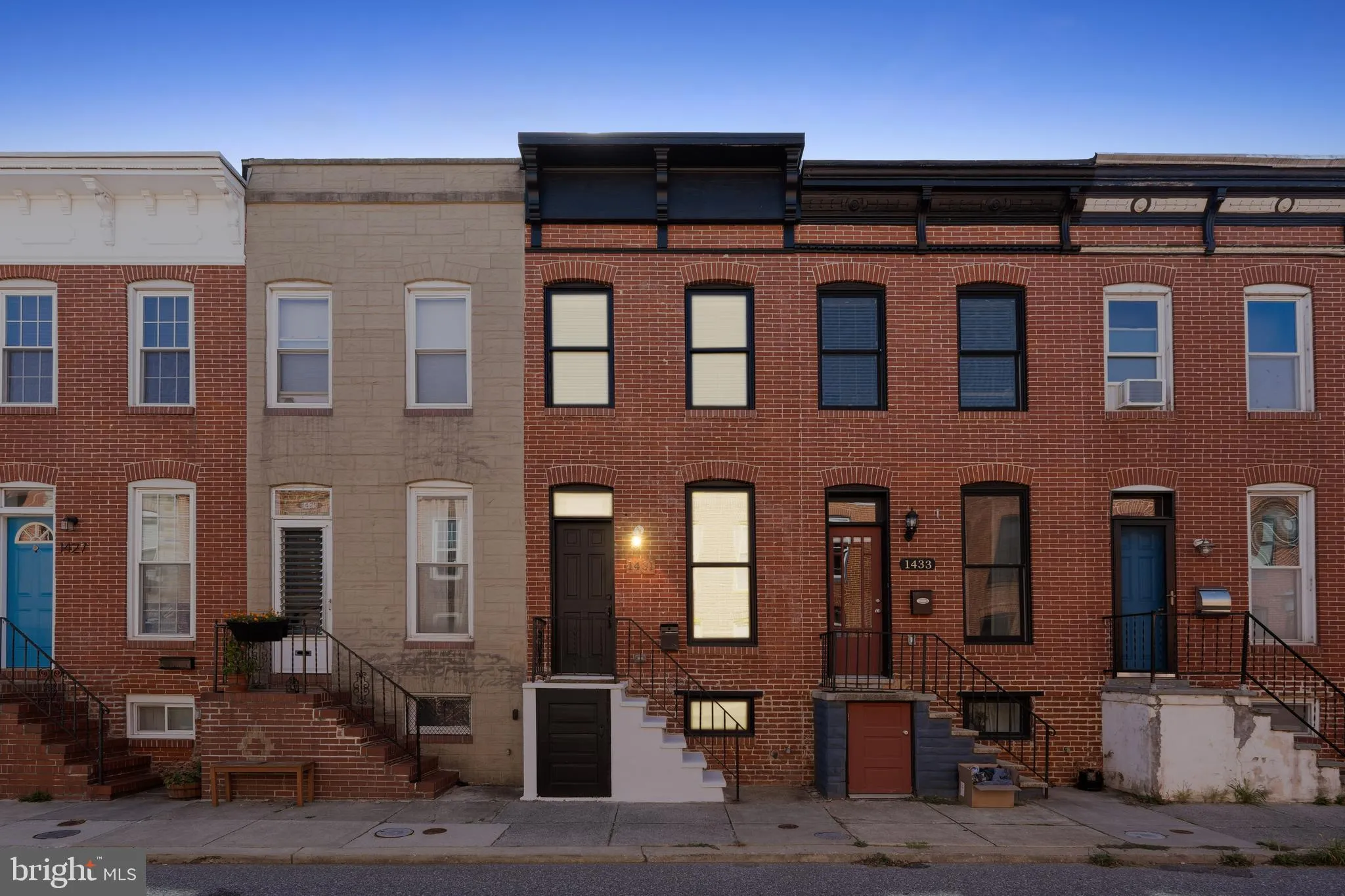 Baltimore, Maryland 21230, United States, 2 Bedrooms Bedrooms, ,3 BathroomsBathrooms,Residential,Pending,198996