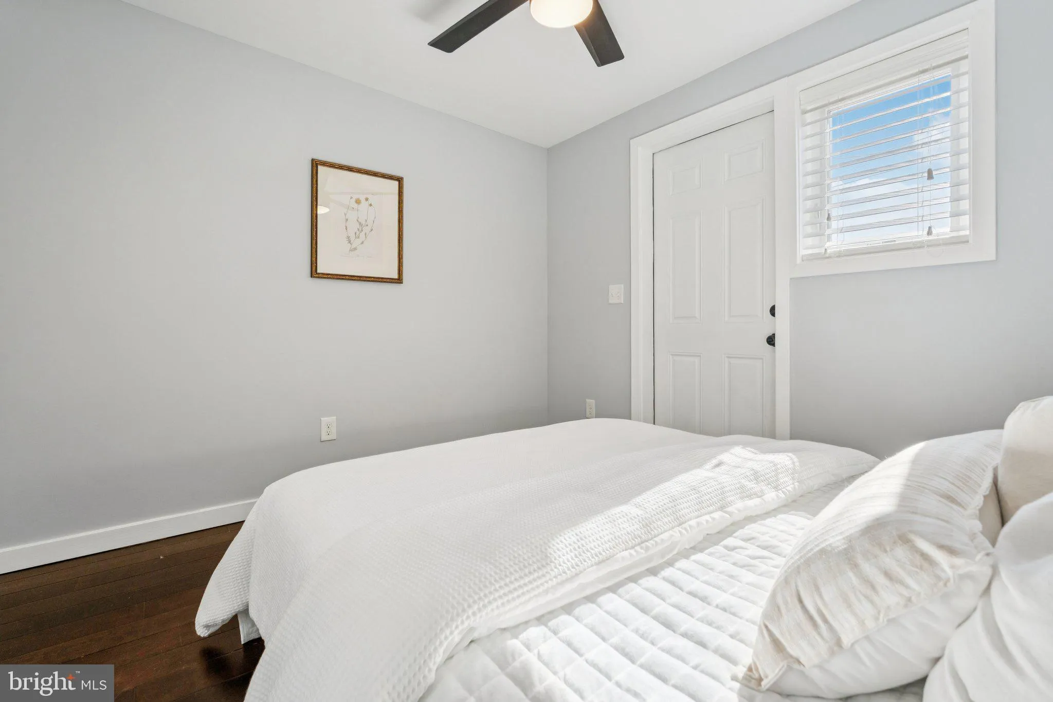 Baltimore, Maryland 21230, United States, 2 Bedrooms Bedrooms, ,3 BathroomsBathrooms,Residential,Pending,198996