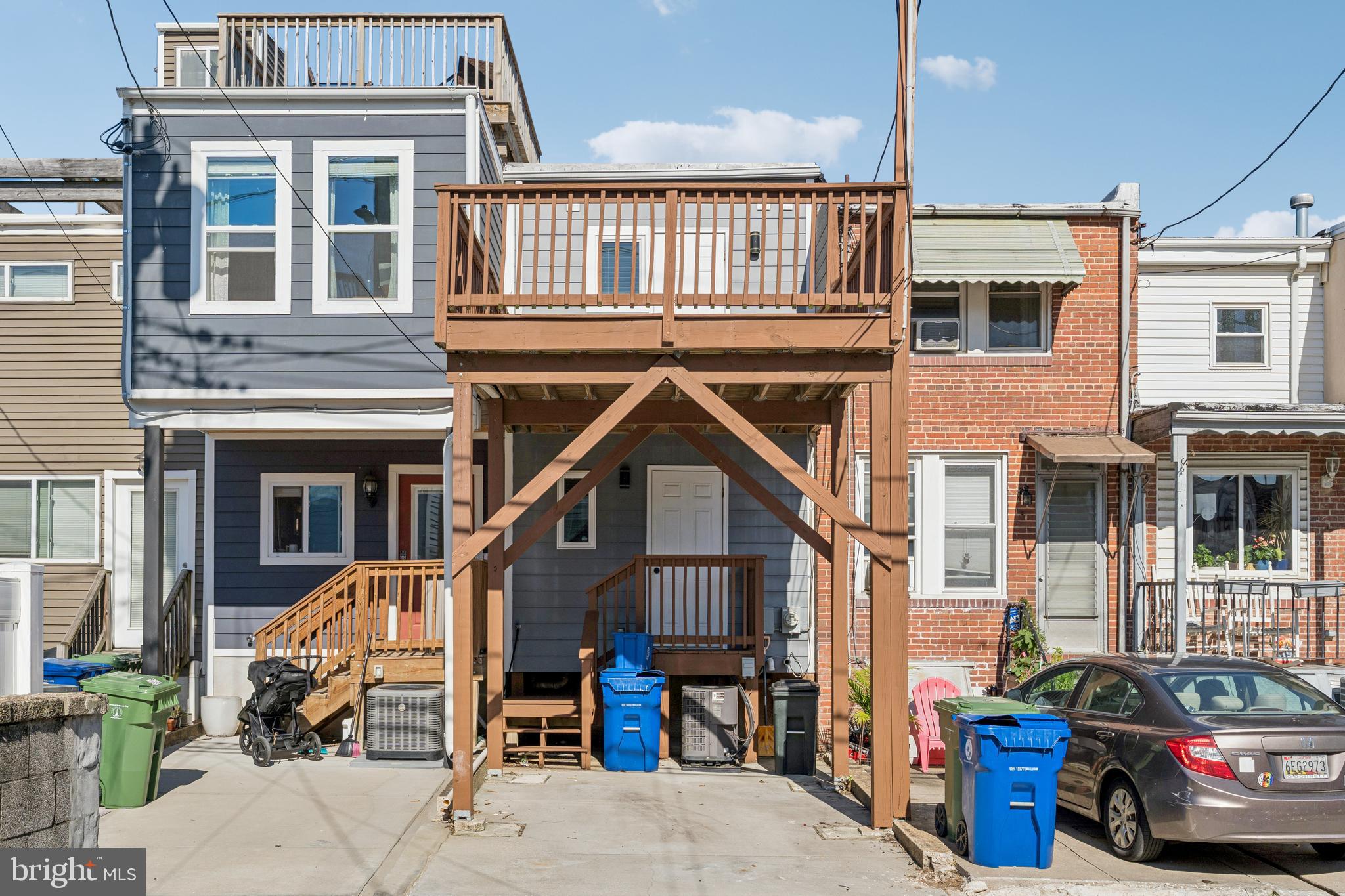 LOCUST POINT - Residential