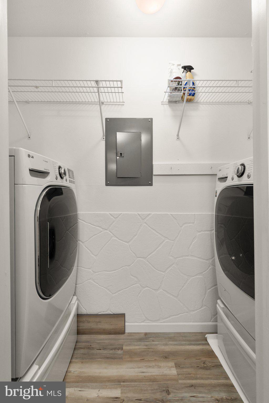 ENGLISH COUNTRY MANOR - Residential