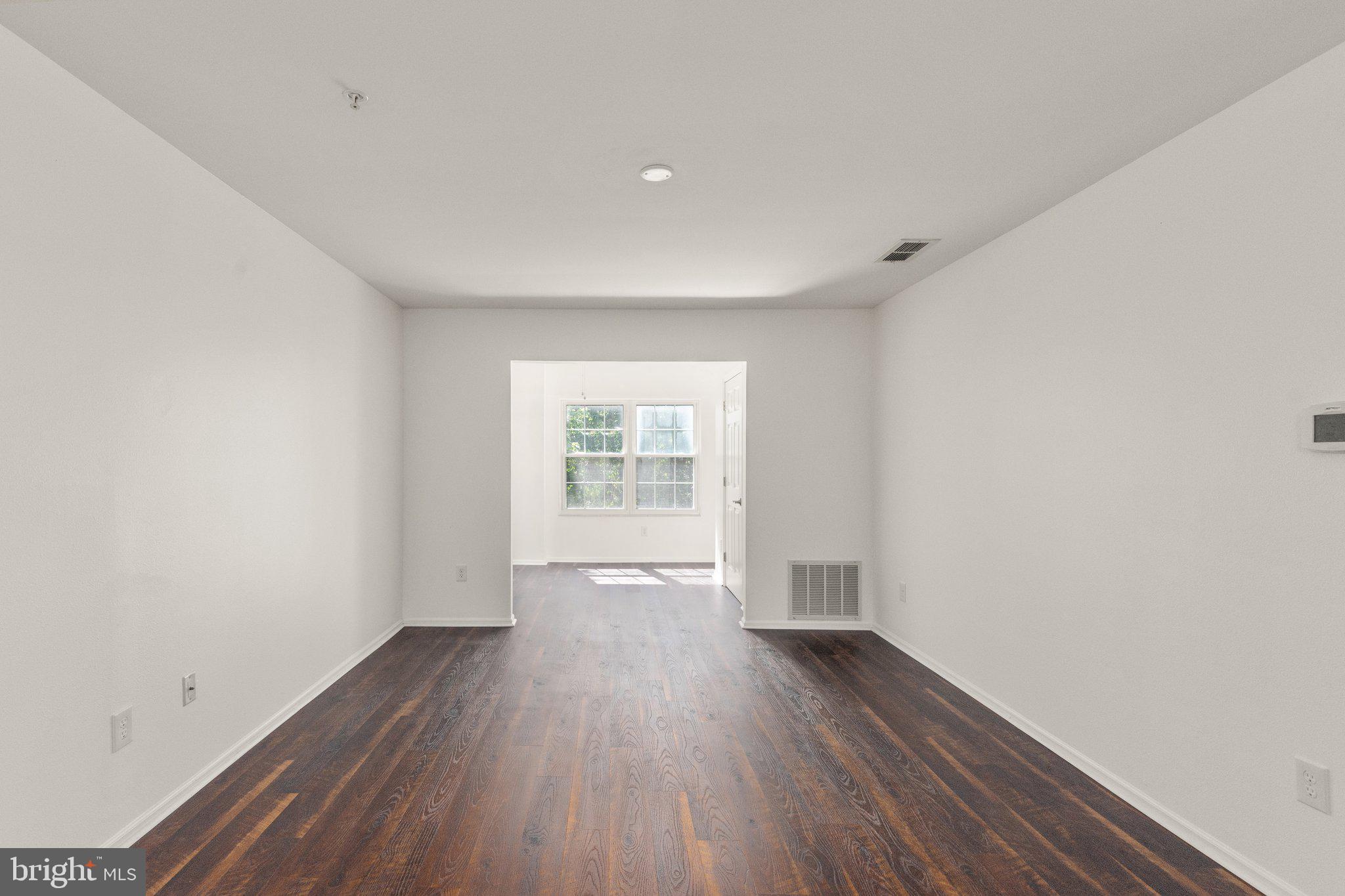 ENGLISH COUNTRY MANOR - Residential