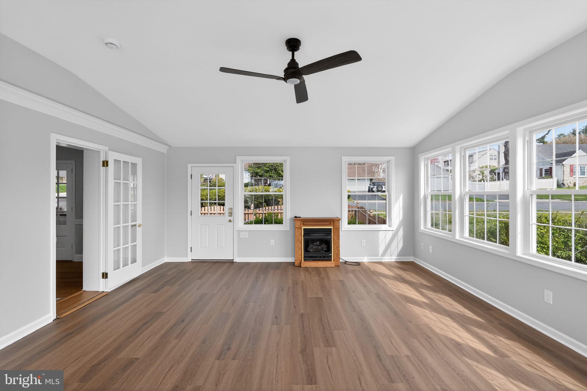 ROLLING GREEN - Residential