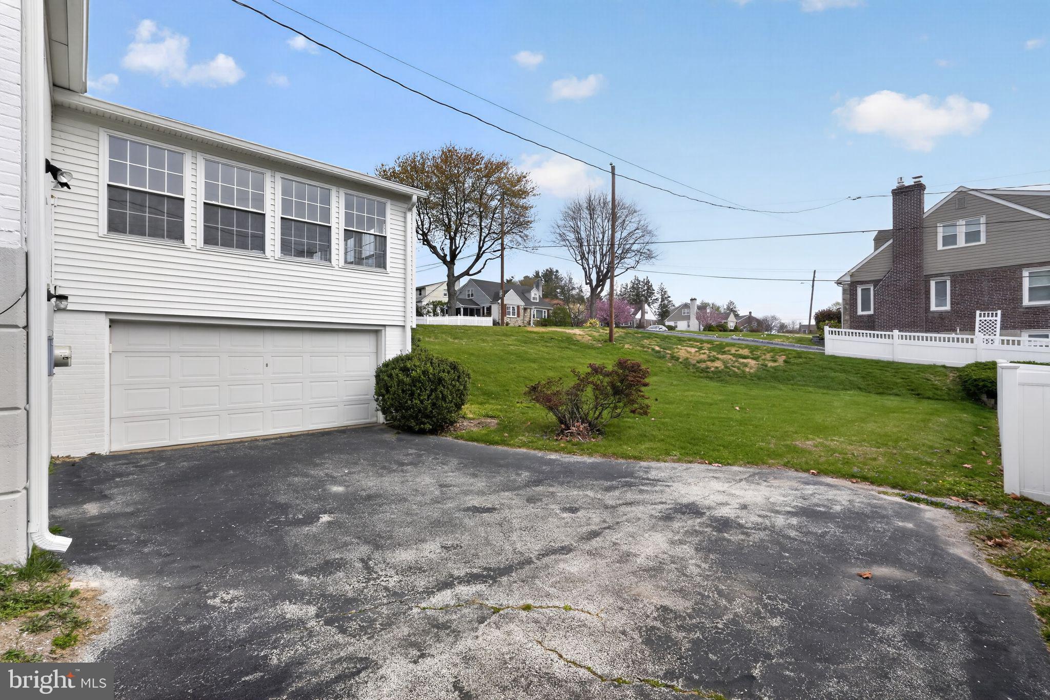 ROLLING GREEN - Residential