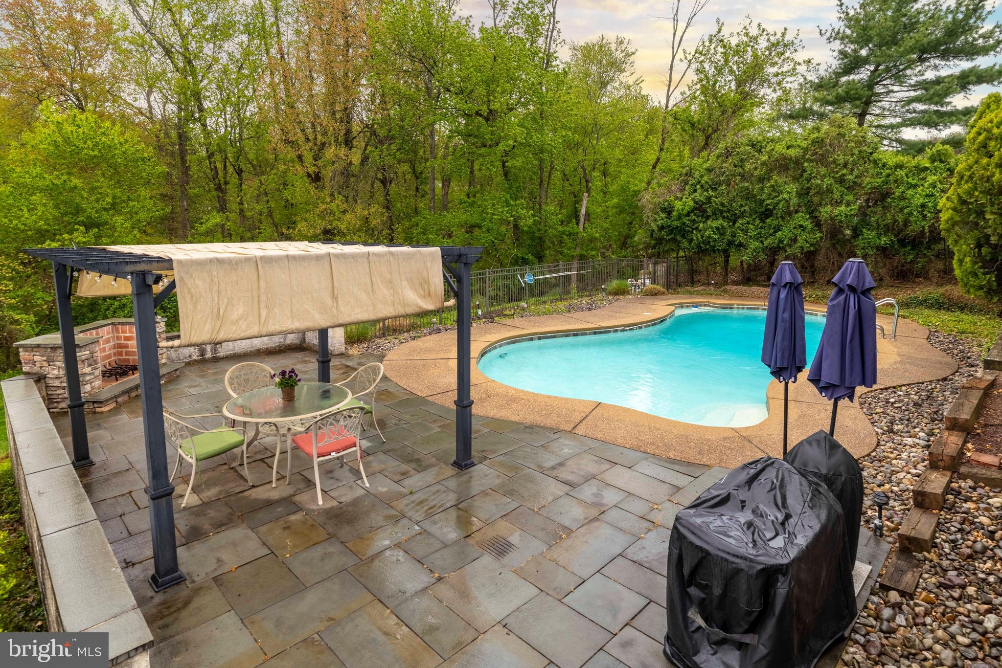 HIGHSPIRE - Residential