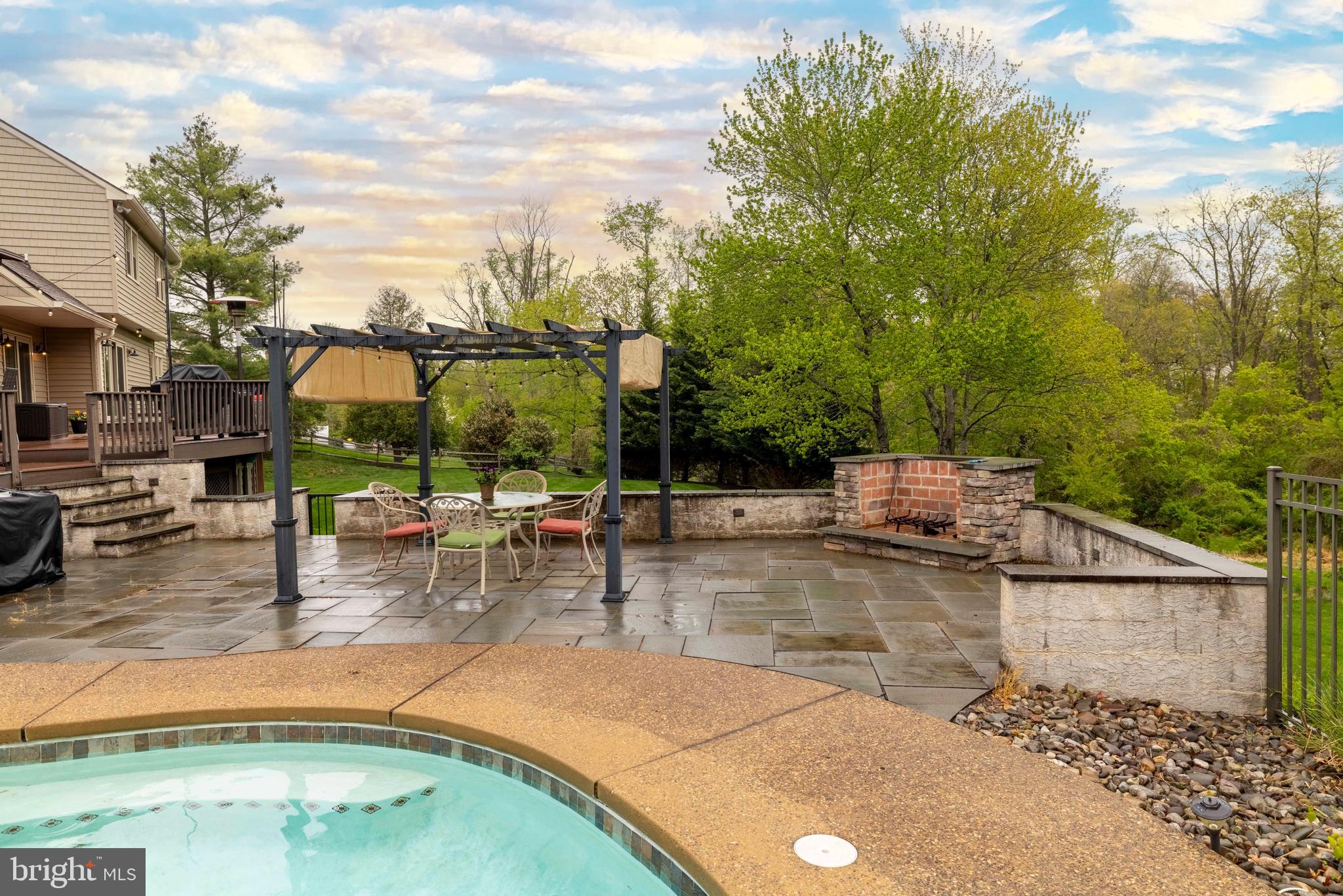 HIGHSPIRE - Residential