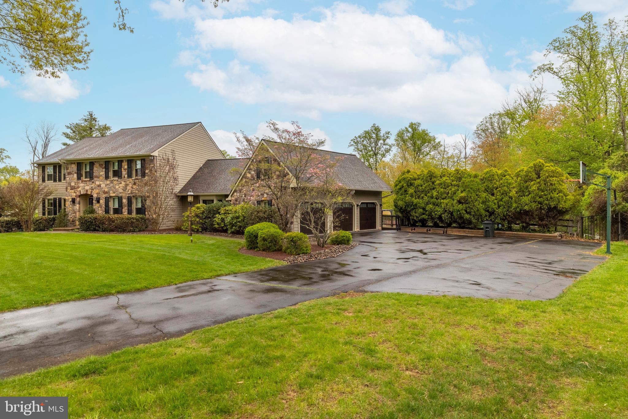 HIGHSPIRE - Residential